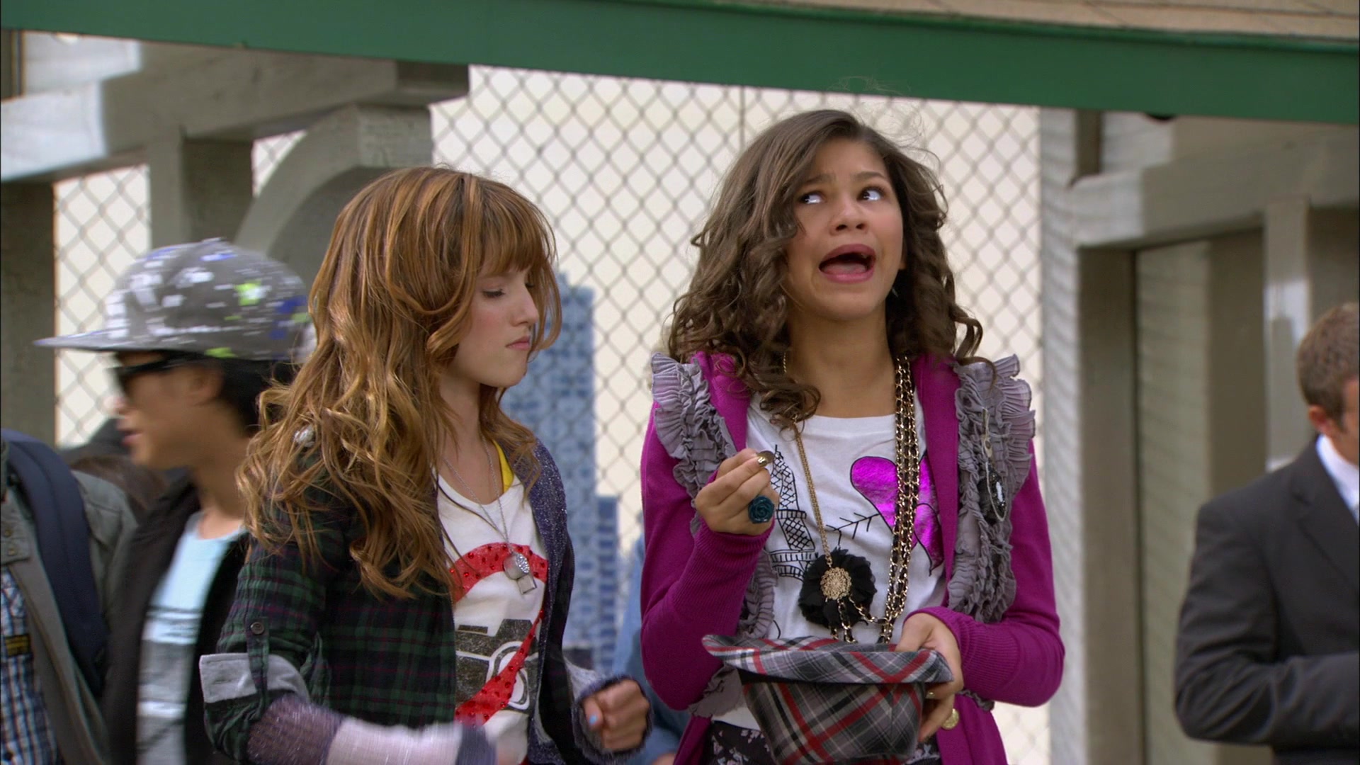 Shake_It_Up_S01E01_1080p_BTD_000192.jpg Shake_It_Up_S01E01_1080p_BTD_000192.jpg