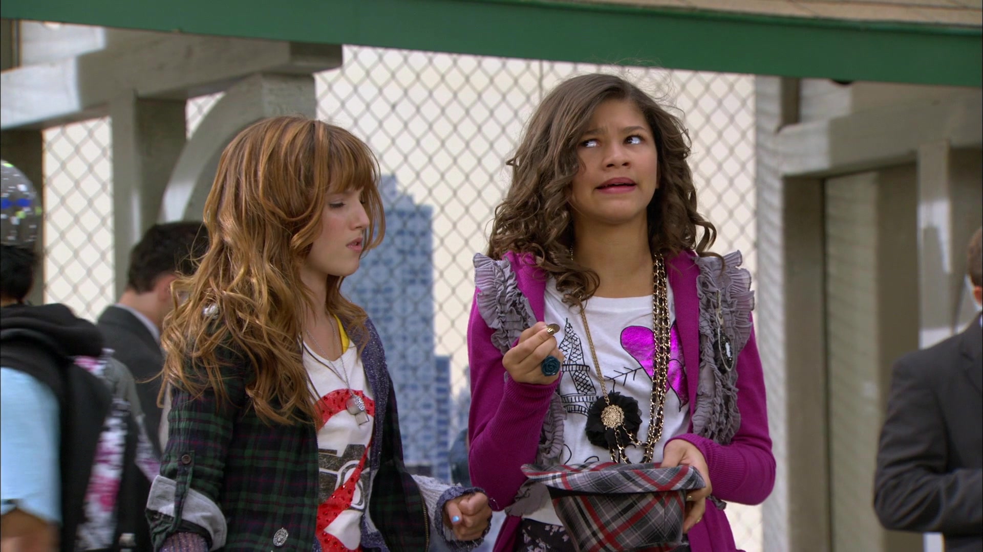 Shake_It_Up_S01E01_1080p_BTD_000193.jpg Shake_It_Up_S01E01_1080p_BTD_000193.jpg
