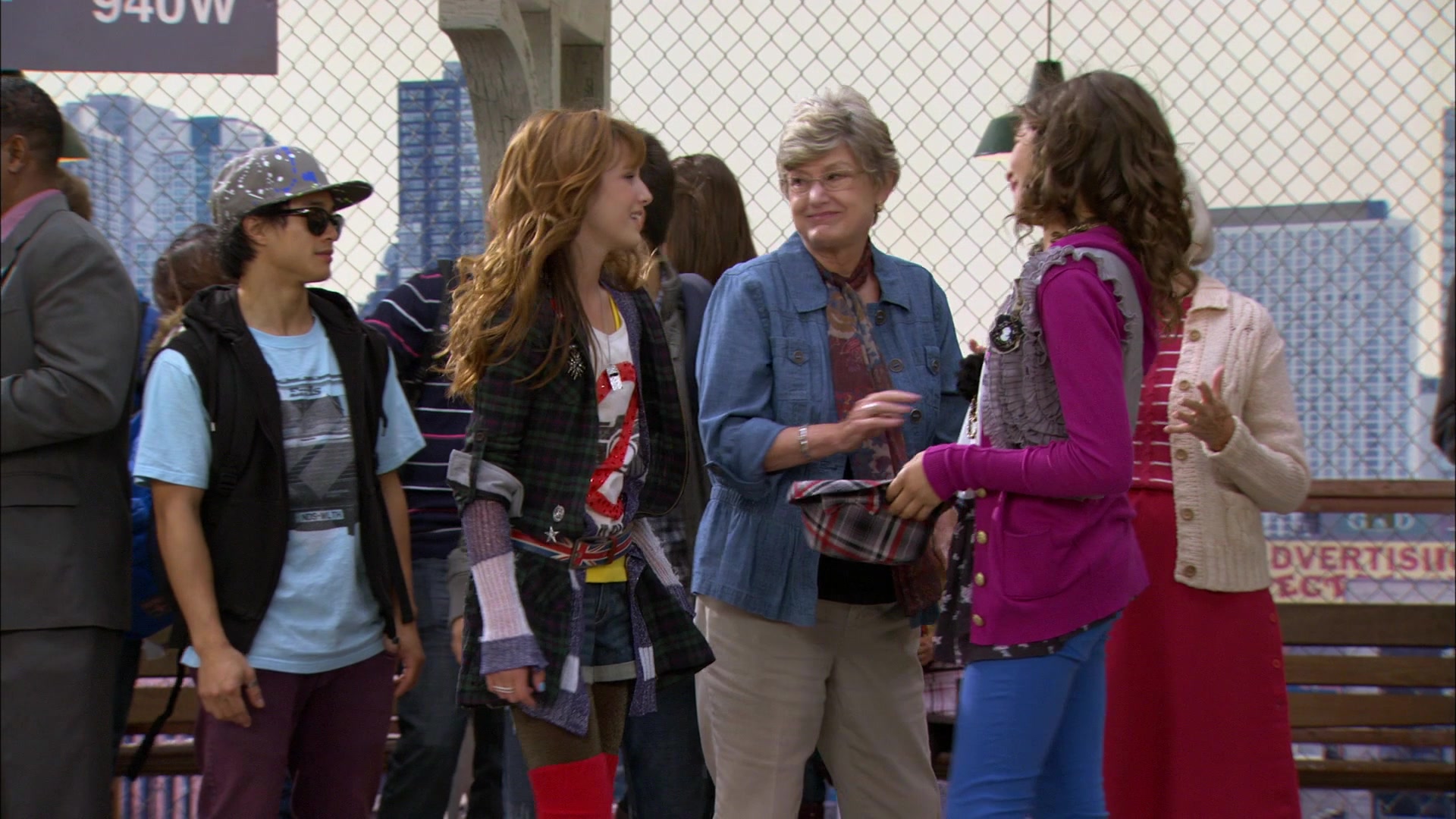 Shake_It_Up_S01E01_1080p_BTD_000252.jpg Shake_It_Up_S01E01_1080p_BTD_000252.jpg