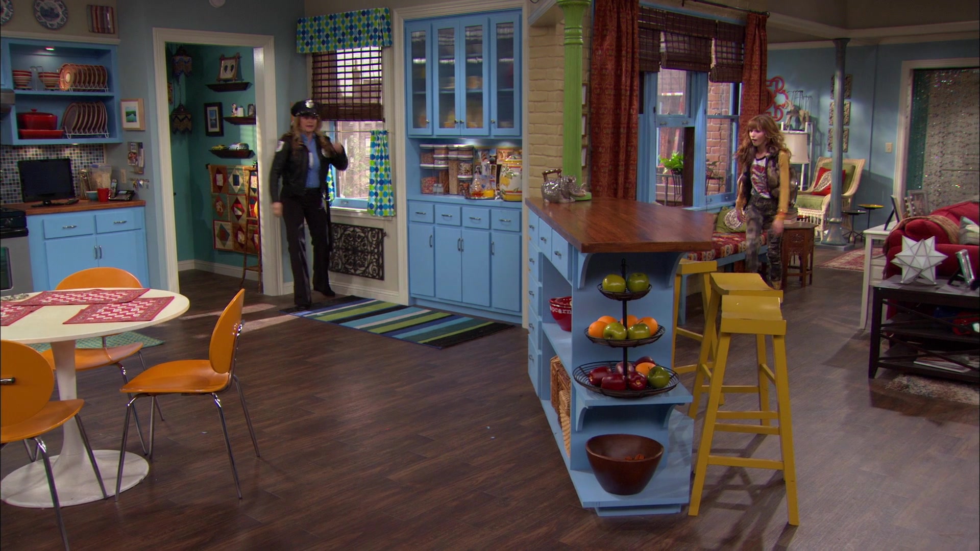 Shake_It_Up_S01E01_1080p_BTD_000466.jpg Shake_It_Up_S01E01_1080p_BTD_000466.jpg