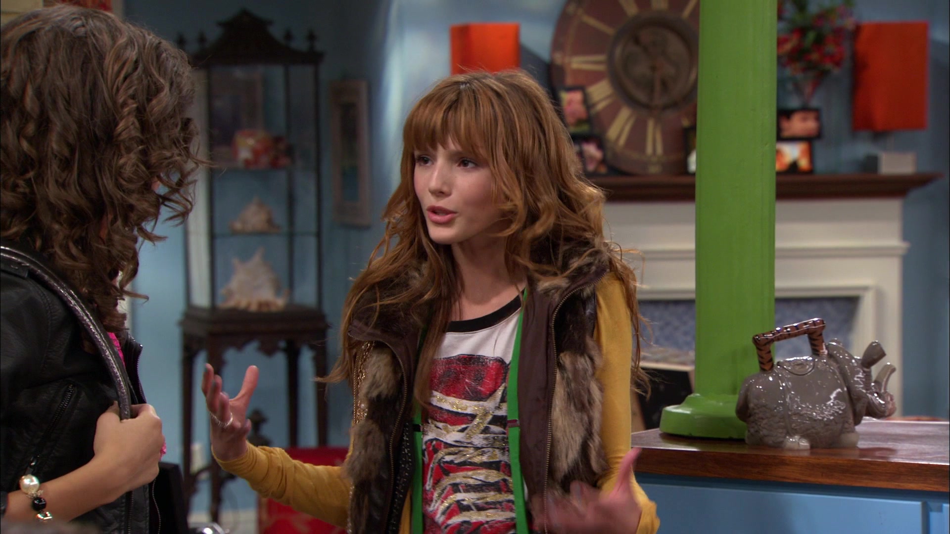 Shake_It_Up_S01E01_1080p_BTD_000598.jpg Shake_It_Up_S01E01_1080p_BTD_000598.jpg