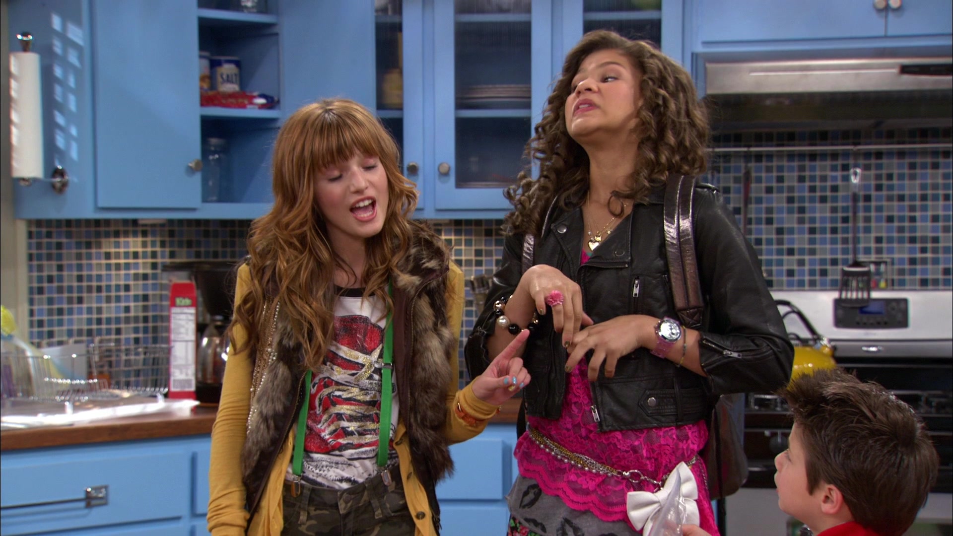 Shake_It_Up_S01E01_1080p_BTD_000739.jpg Shake_It_Up_S01E01_1080p_BTD_000739.jpg