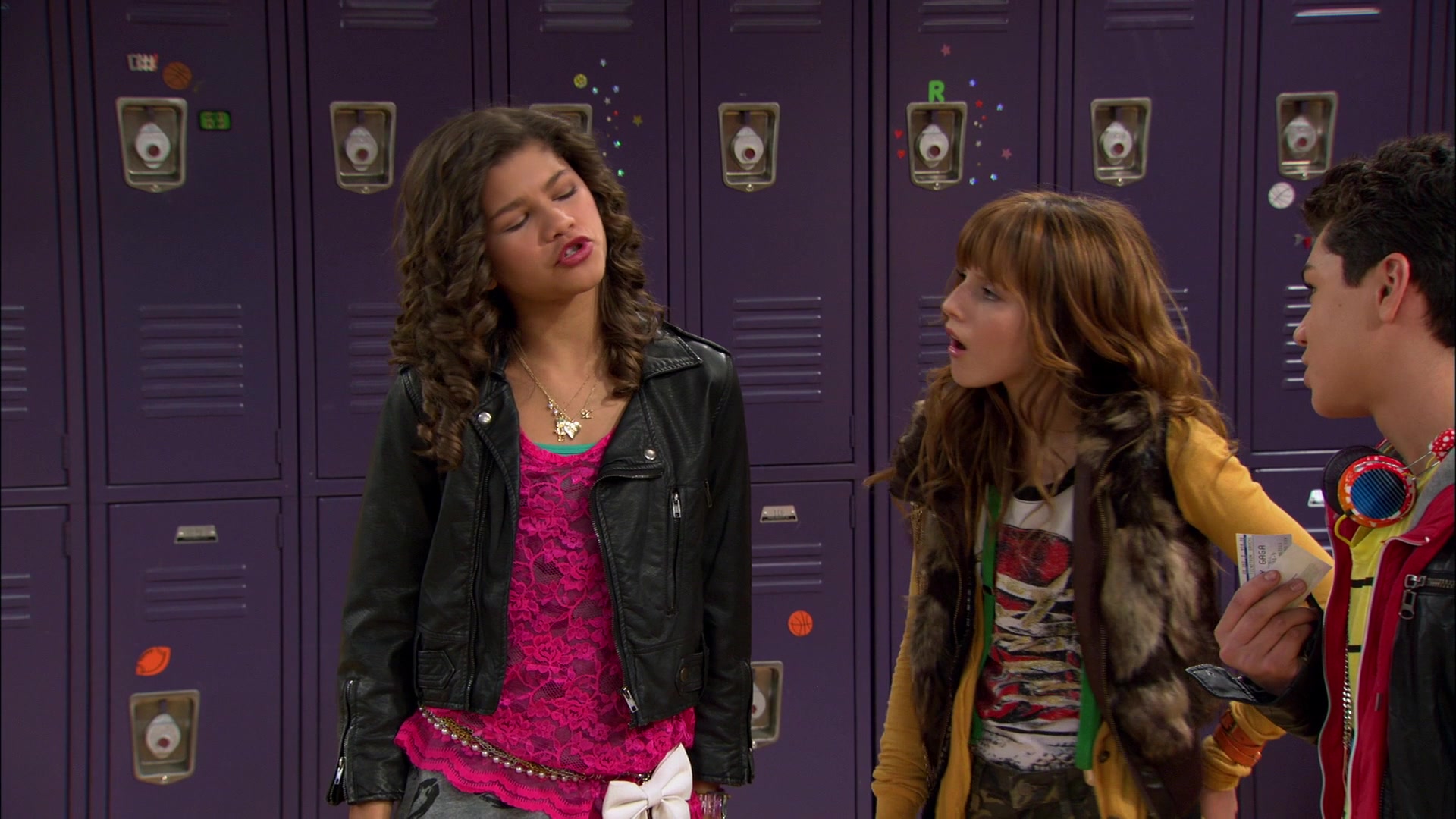 Shake_It_Up_S01E01_1080p_BTD_000812.jpg Shake_It_Up_S01E01_1080p_BTD_000812.jpg