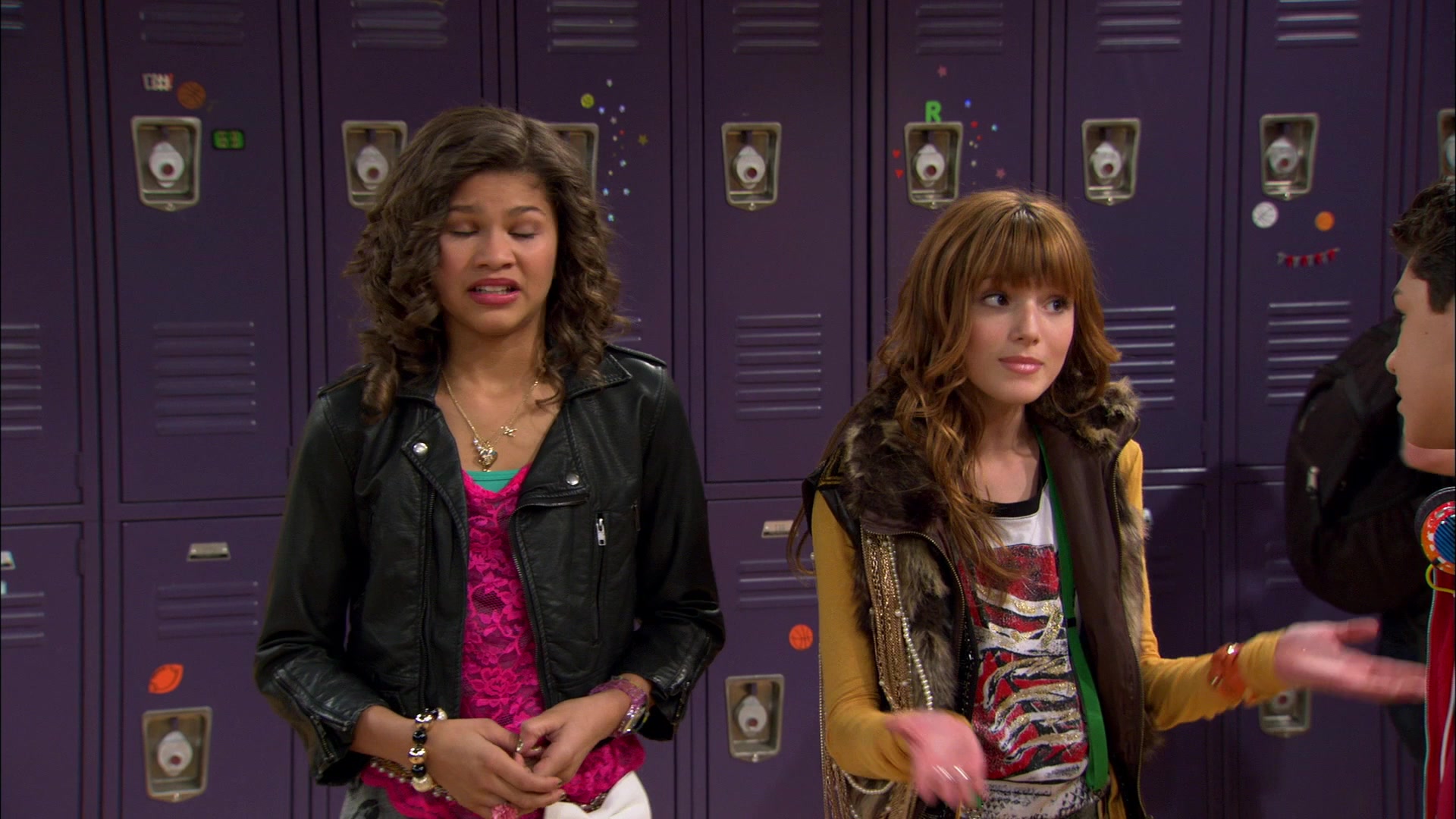 Shake_It_Up_S01E01_1080p_BTD_000822.jpg Shake_It_Up_S01E01_1080p_BTD_000822.jpg