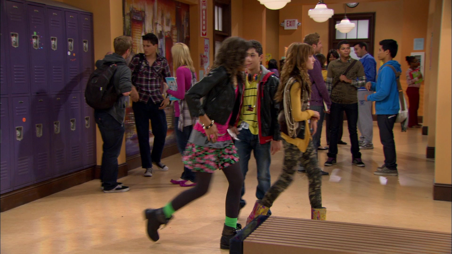 Shake_It_Up_S01E01_1080p_BTD_000857.jpg Shake_It_Up_S01E01_1080p_BTD_000857.jpg