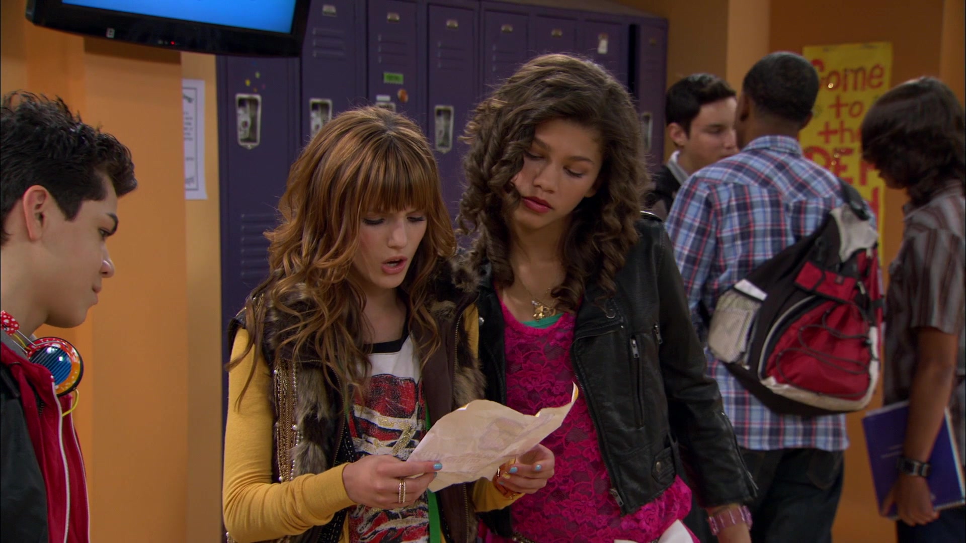 Shake_It_Up_S01E01_1080p_BTD_000873.jpg
