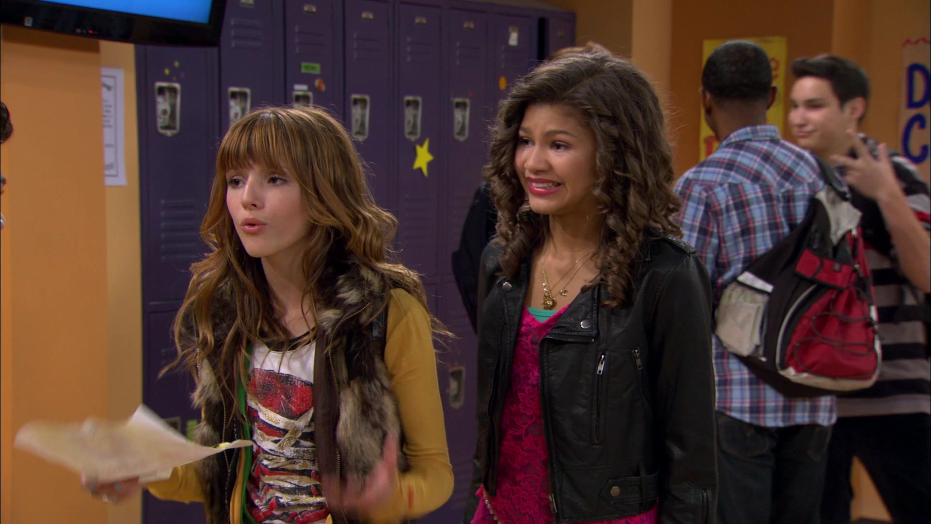 Shake_It_Up_S01E01_1080p_BTD_000892.jpg