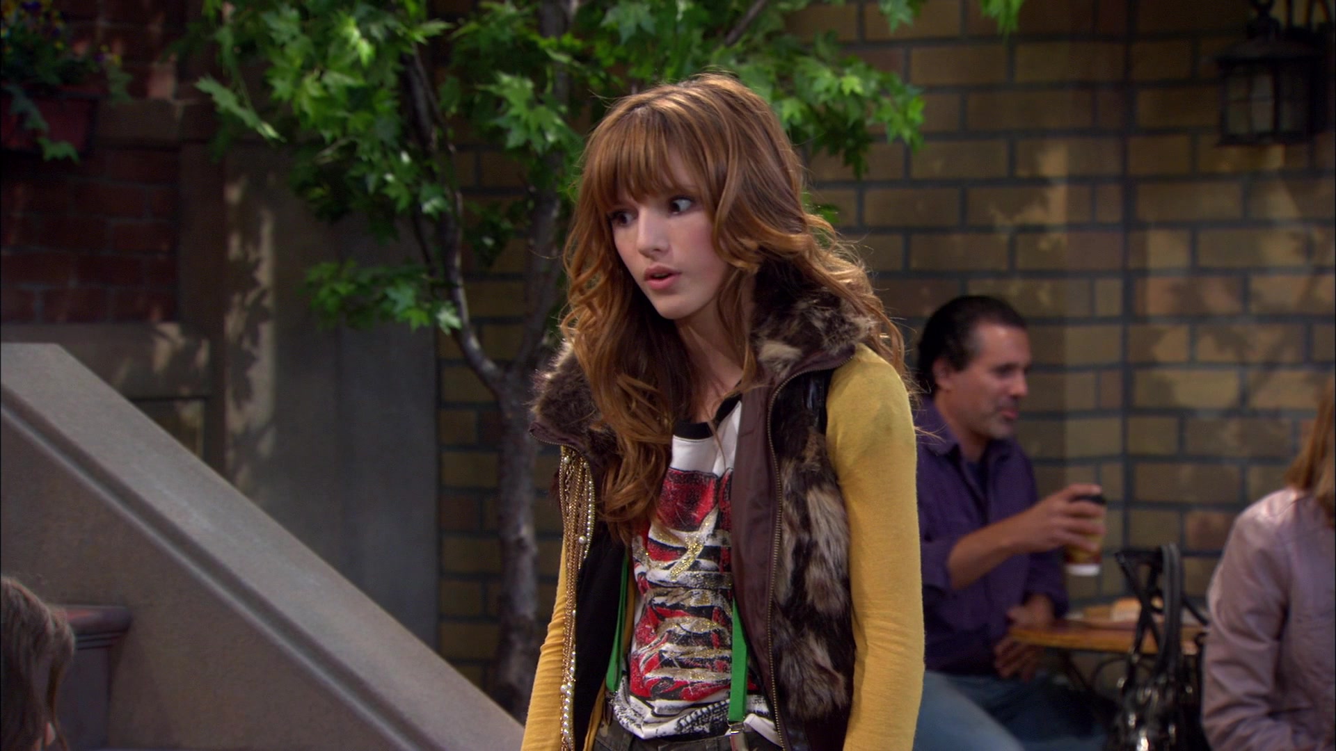 Shake_It_Up_S01E01_1080p_BTD_001155.jpg