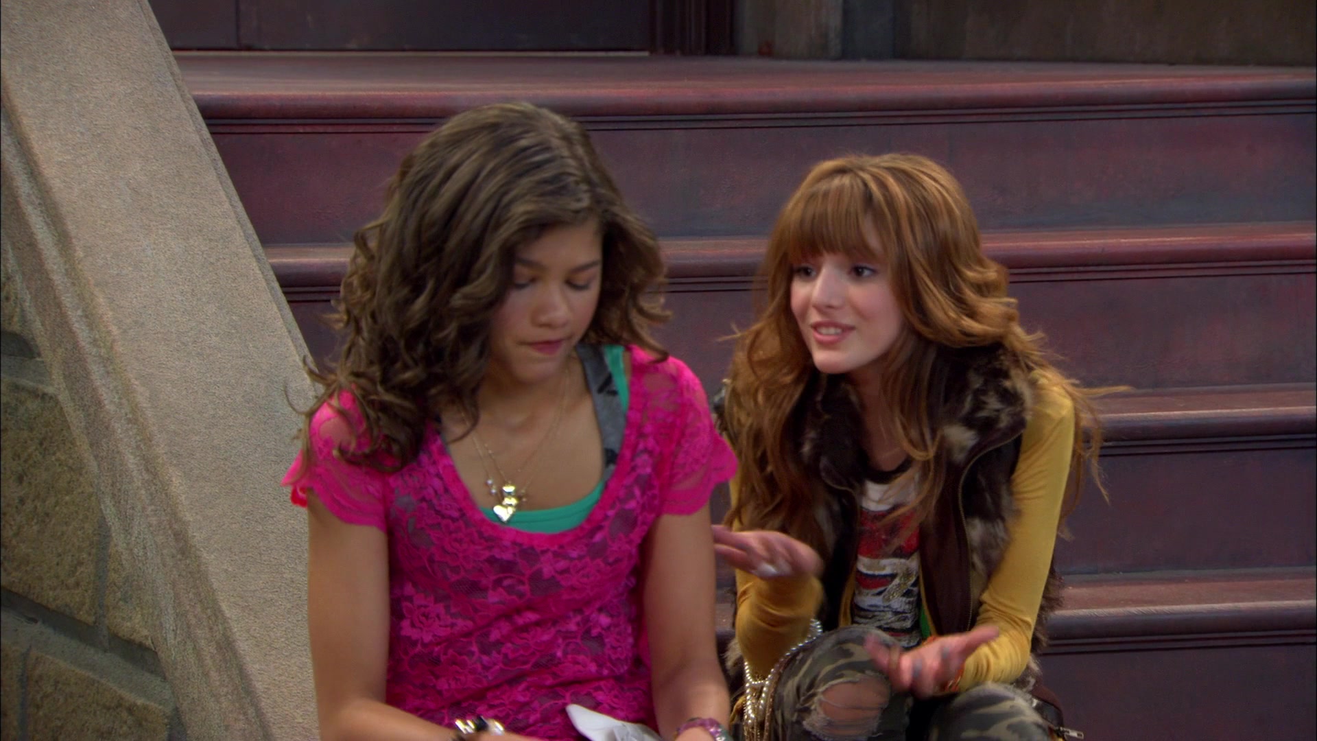 Shake_It_Up_S01E01_1080p_BTD_001164.jpg Shake_It_Up_S01E01_1080p_BTD_001164.jpg