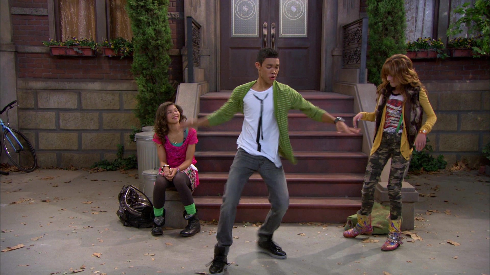 Shake_It_Up_S01E01_1080p_BTD_001209.jpg Shake_It_Up_S01E01_1080p_BTD_001209.jpg