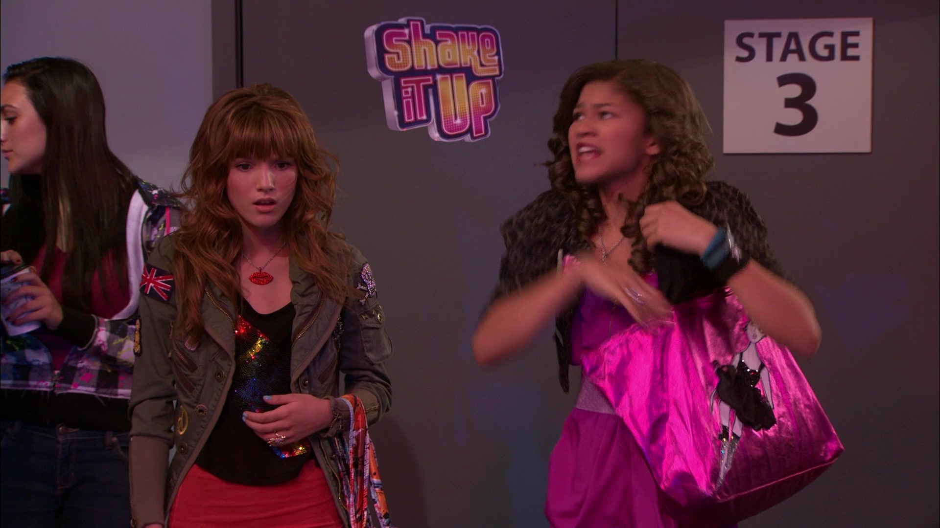 Shake_It_Up_S01E01_1080p_BTD_001363.jpg Shake_It_Up_S01E01_1080p_BTD_001363.jpg