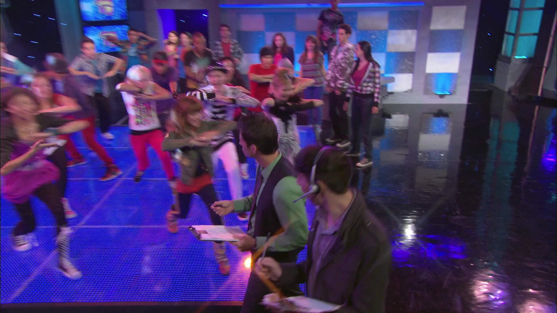 Shake_It_Up_S01E01_1080p_BTD_001533.jpg Shake_It_Up_S01E01_1080p_BTD_001533.jpg
