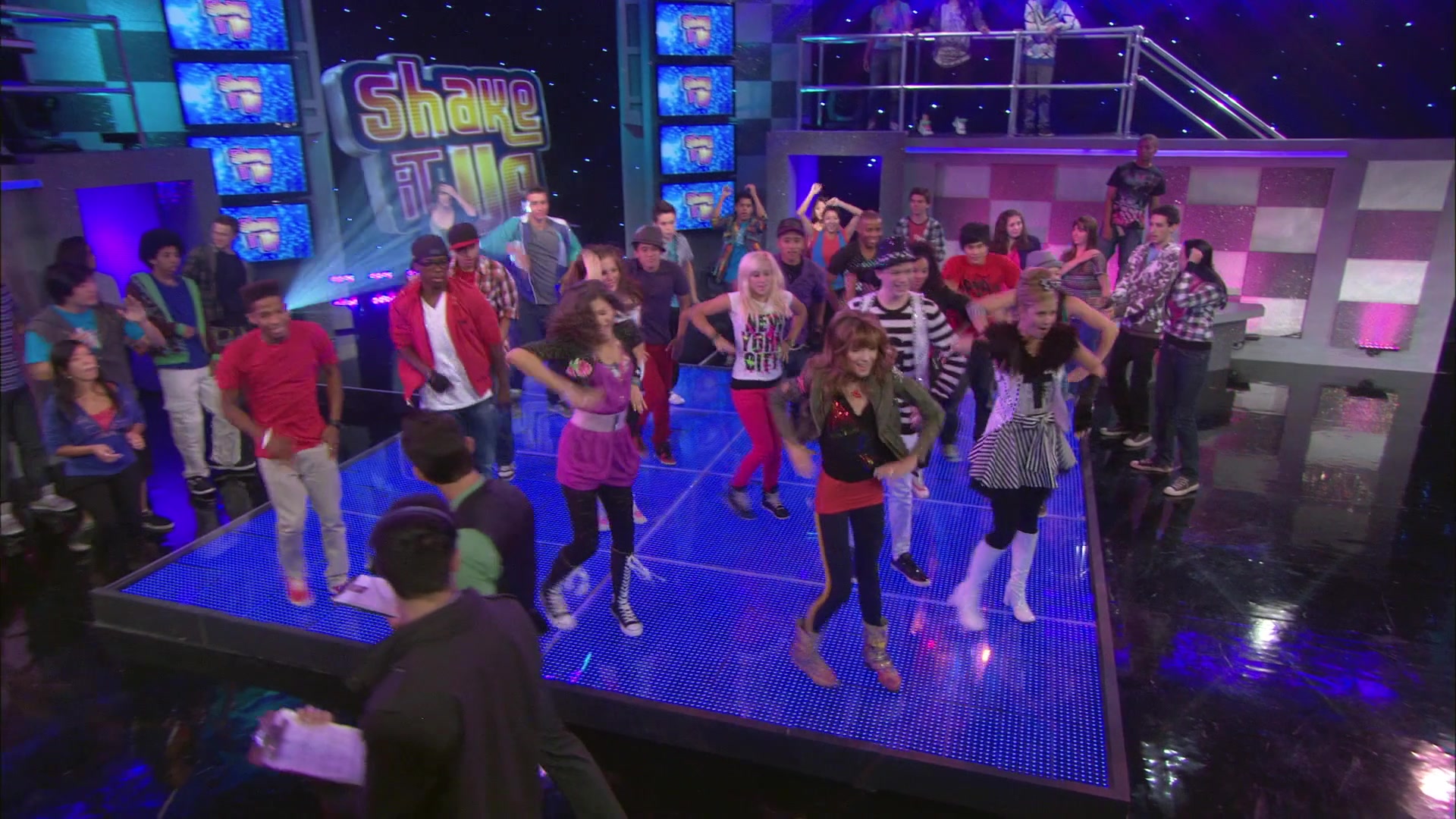 Shake_It_Up_S01E01_1080p_BTD_001536.jpg Shake_It_Up_S01E01_1080p_BTD_001536.jpg