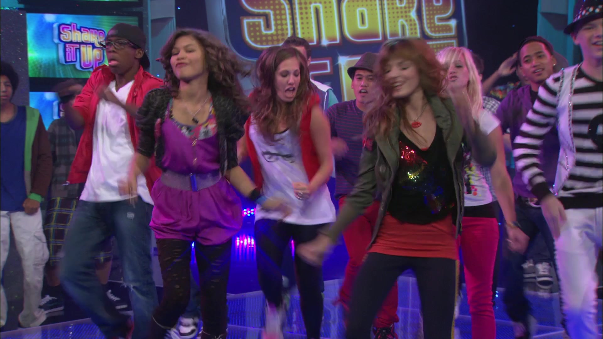 Shake_It_Up_S01E01_1080p_BTD_001552.jpg