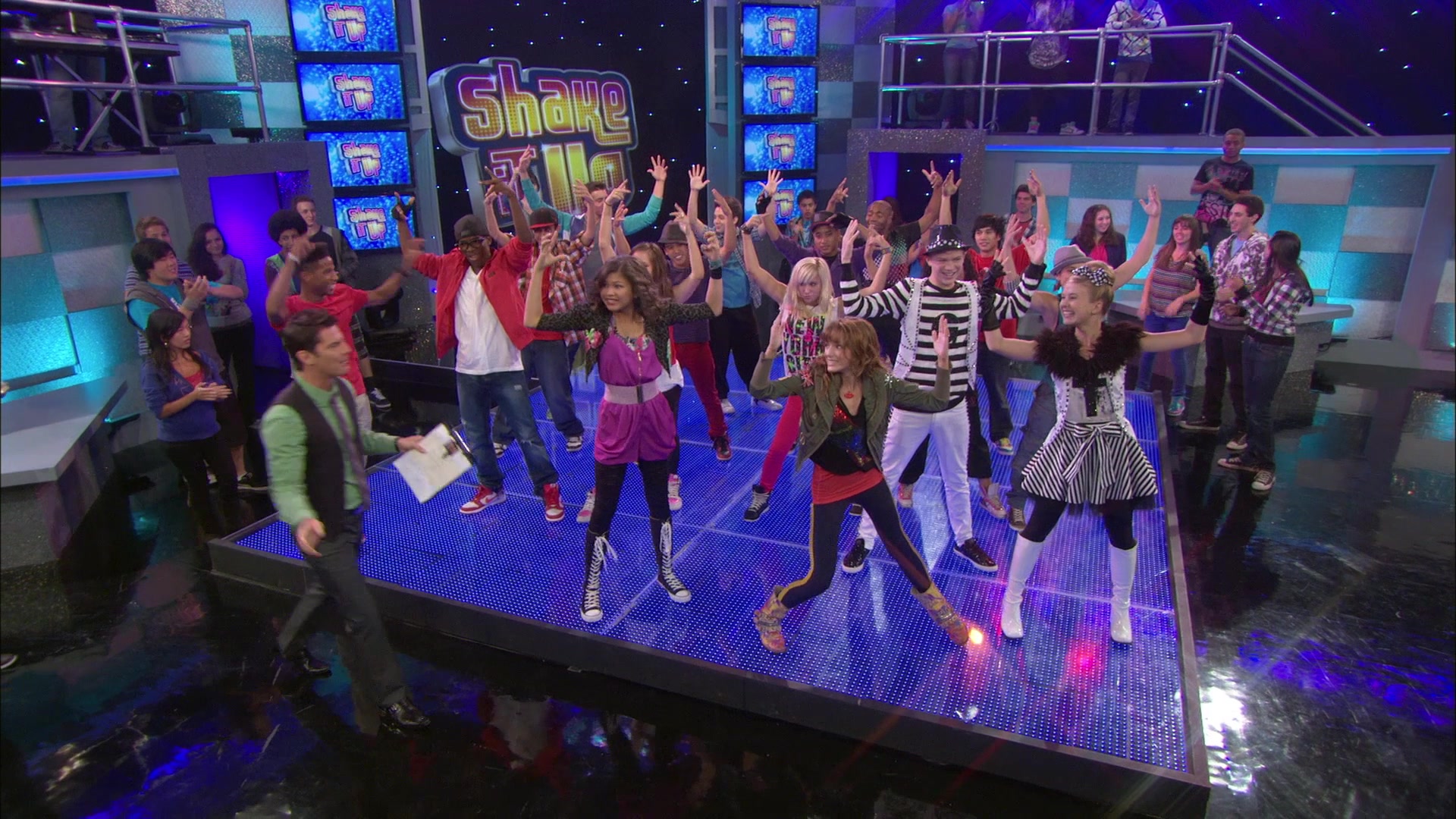 Shake_It_Up_S01E01_1080p_BTD_001569.jpg