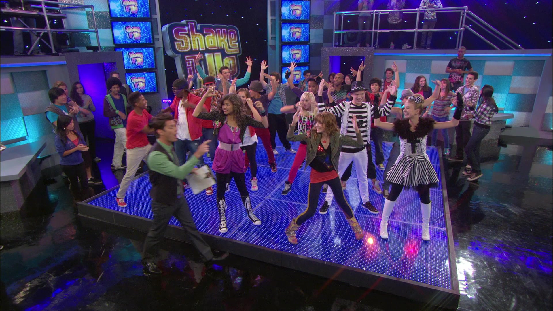 Shake_It_Up_S01E01_1080p_BTD_001570.jpg