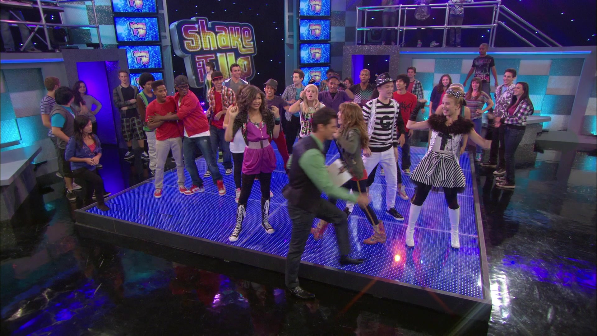 Shake_It_Up_S01E01_1080p_BTD_001572.jpg Shake_It_Up_S01E01_1080p_BTD_001572.jpg