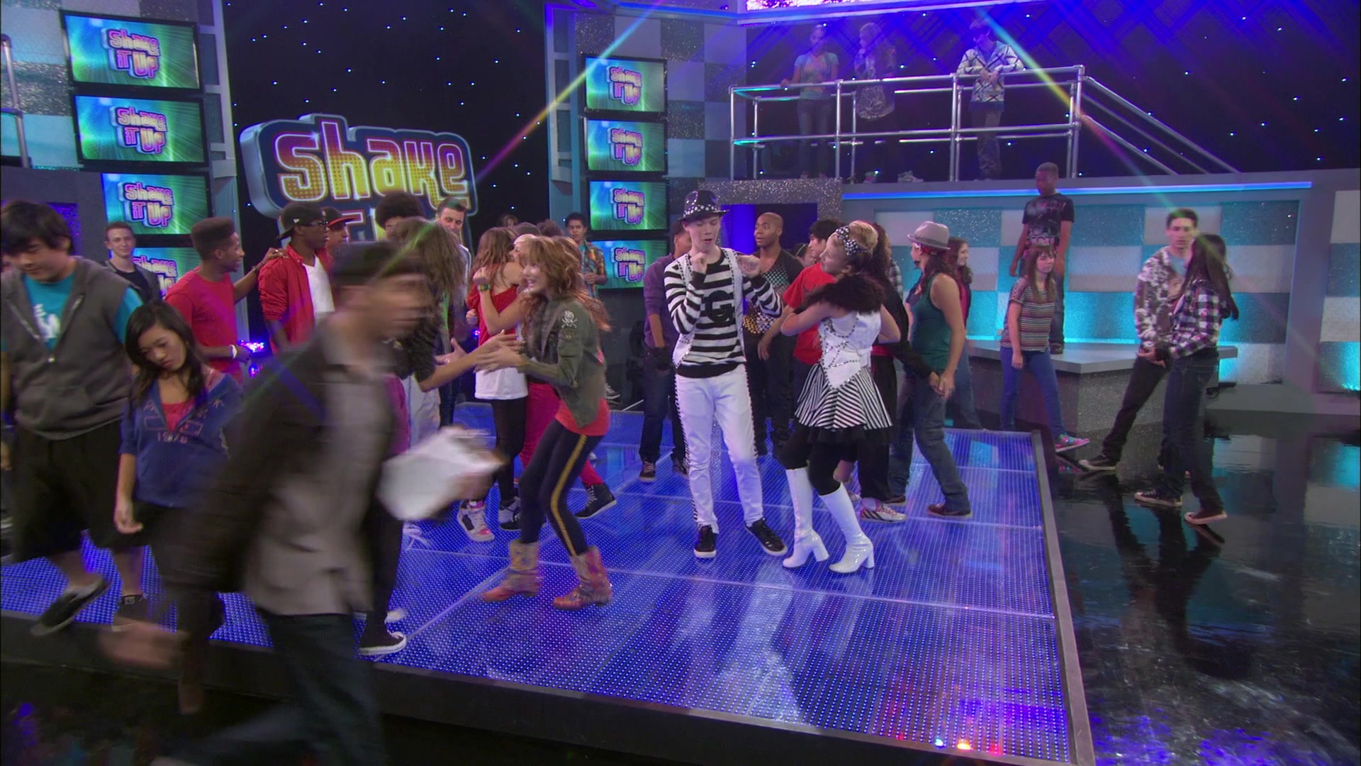 Shake_It_Up_S01E01_1080p_BTD_001587.jpg Shake_It_Up_S01E01_1080p_BTD_001587.jpg