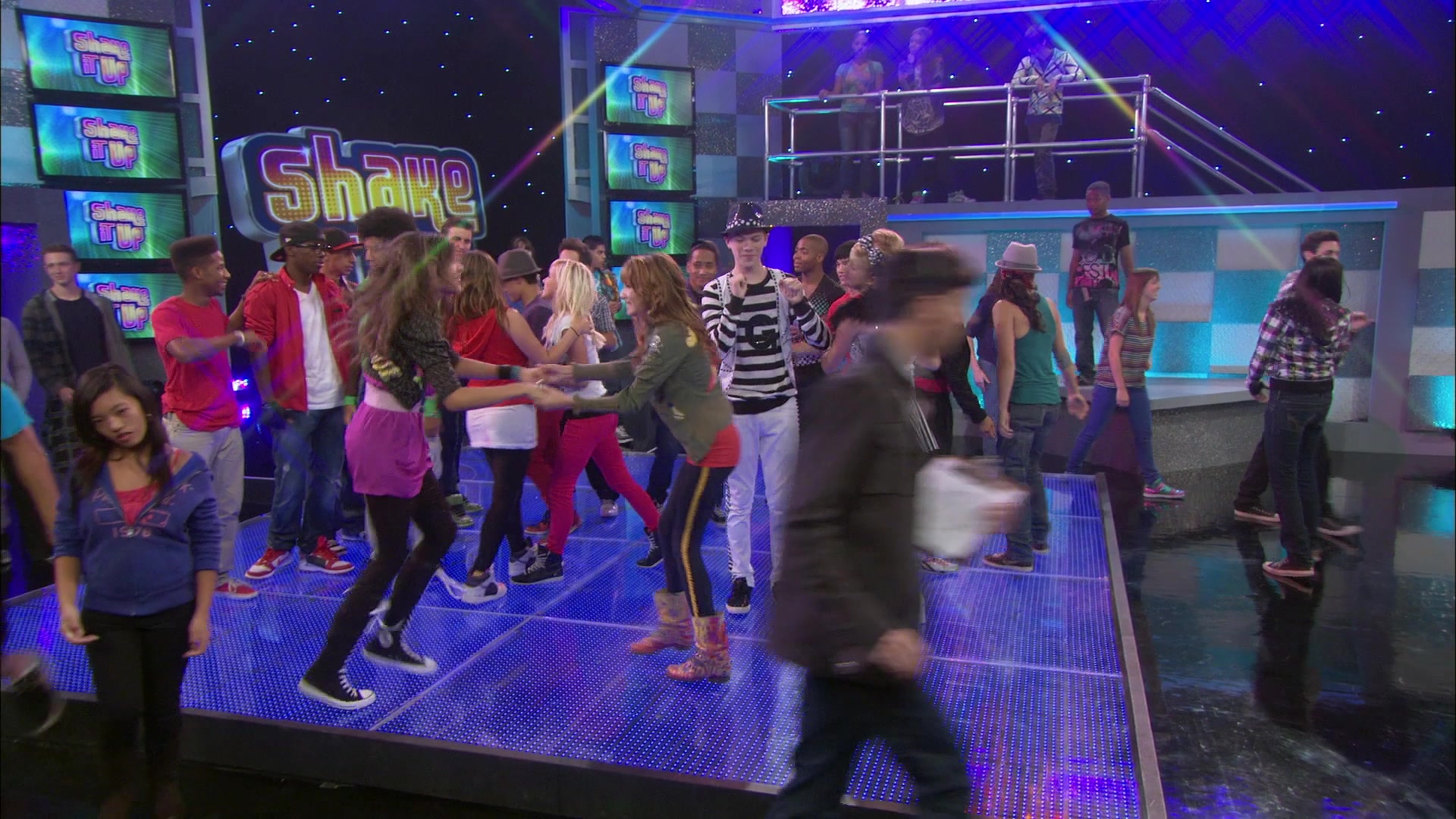 Shake_It_Up_S01E01_1080p_BTD_001588.jpg