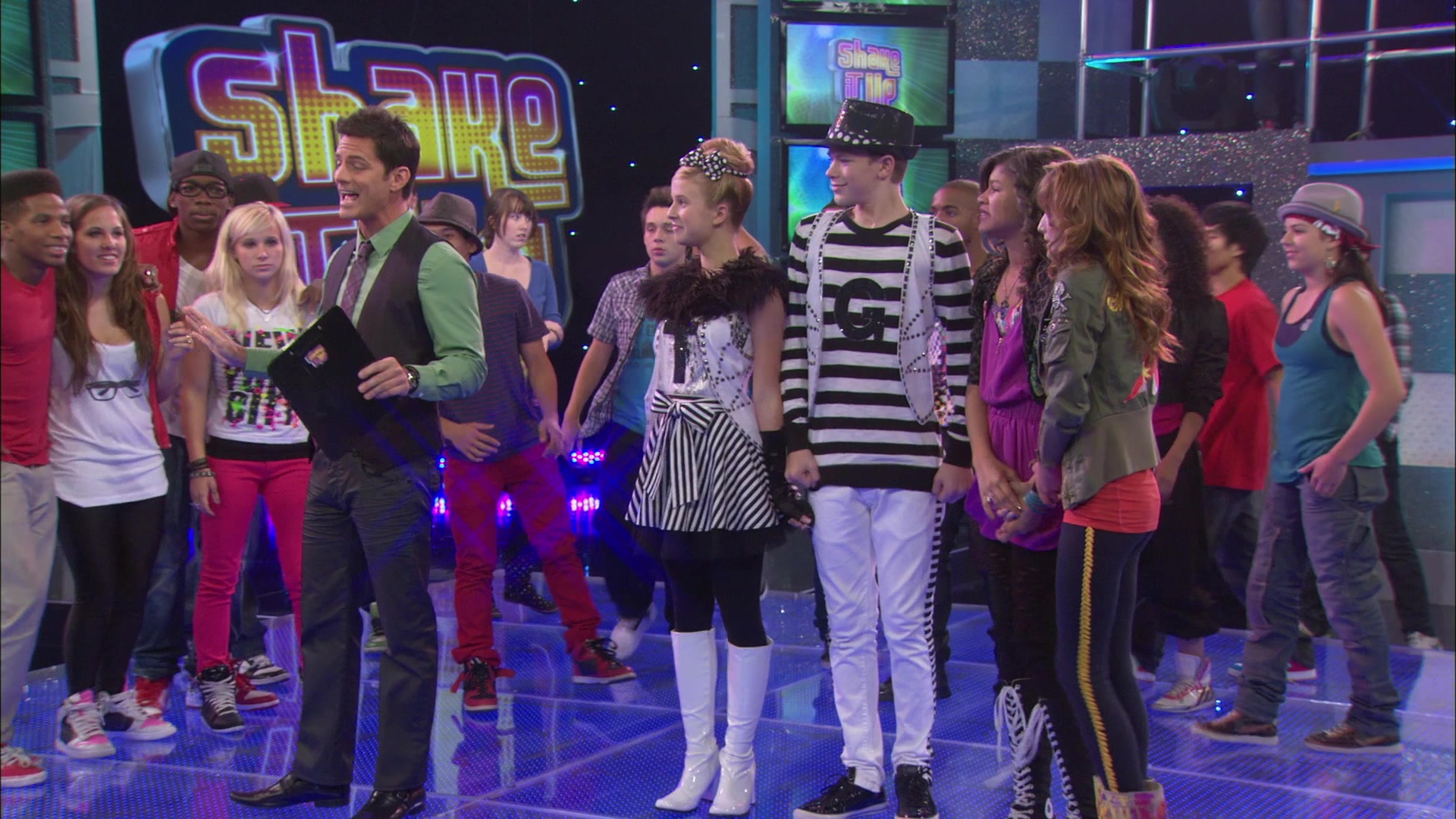 Shake_It_Up_S01E01_1080p_BTD_001611.jpg Shake_It_Up_S01E01_1080p_BTD_001611.jpg