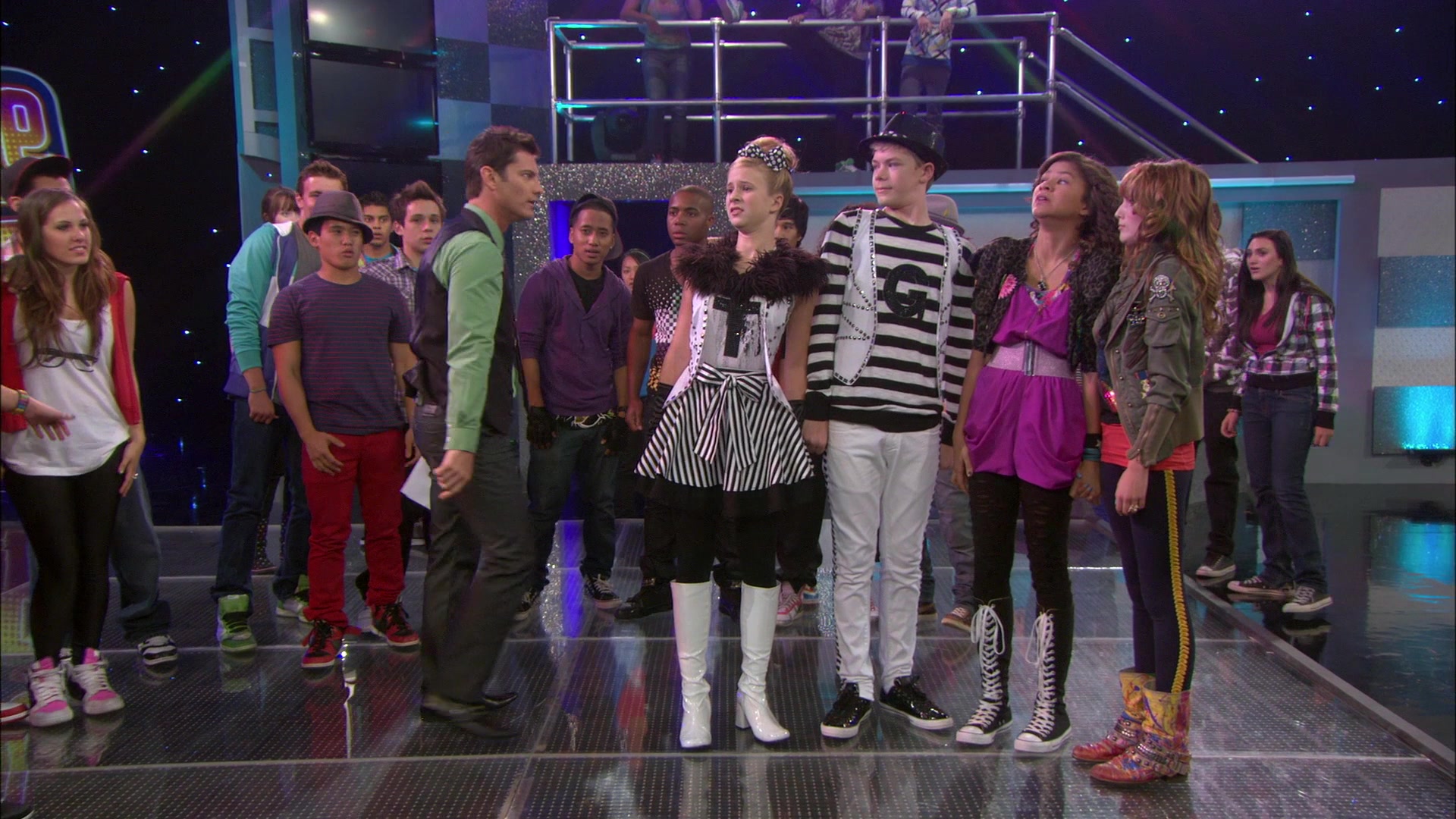 Shake_It_Up_S01E01_1080p_BTD_001624.jpg Shake_It_Up_S01E01_1080p_BTD_001624.jpg