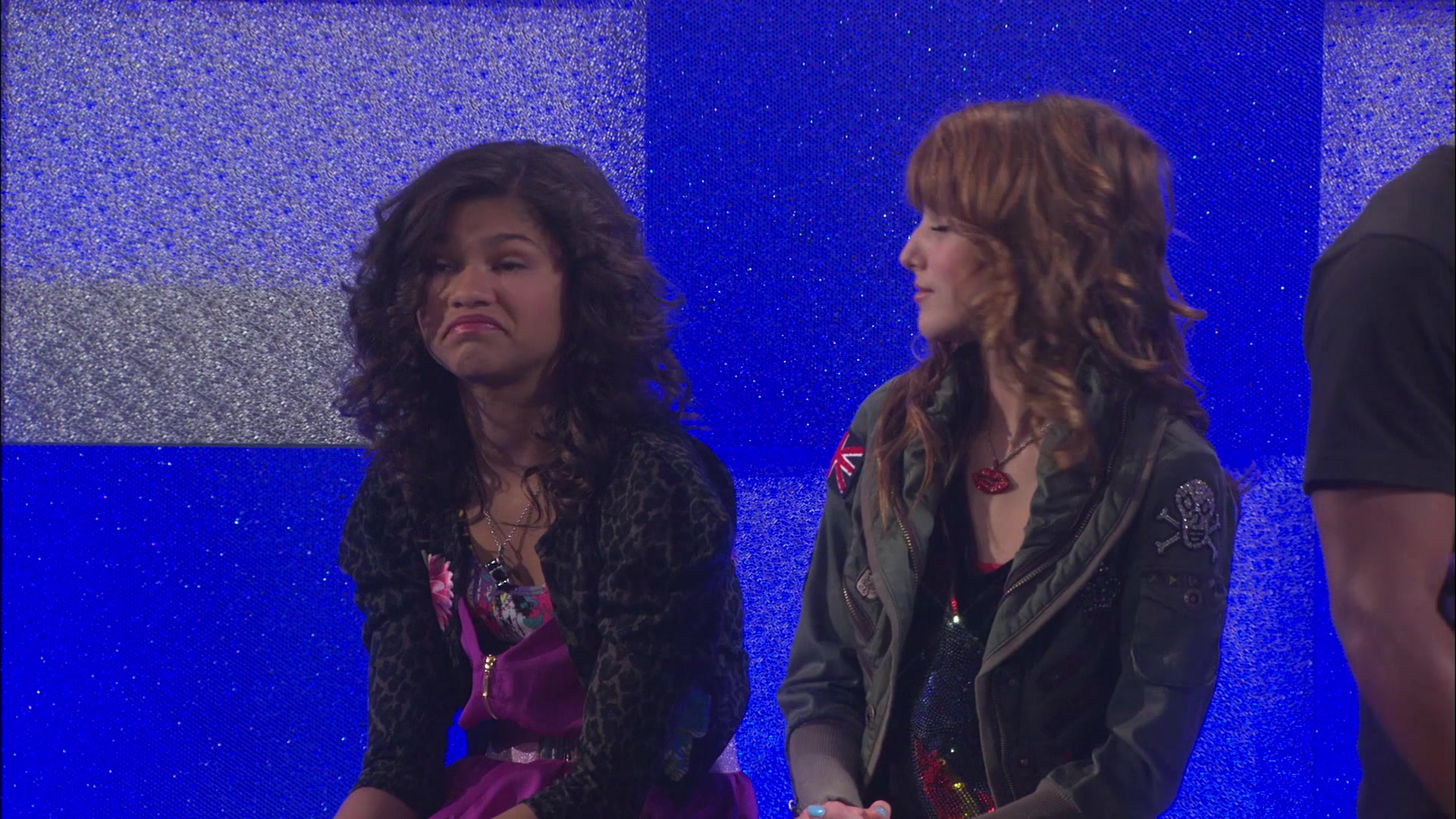 Shake_It_Up_S01E01_1080p_BTD_001712.jpg