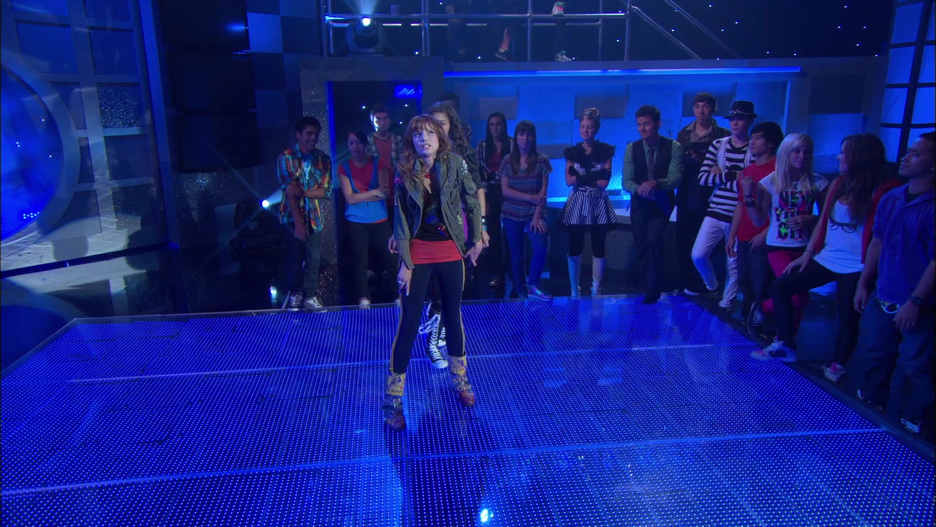 Shake_It_Up_S01E01_1080p_BTD_002002.jpg