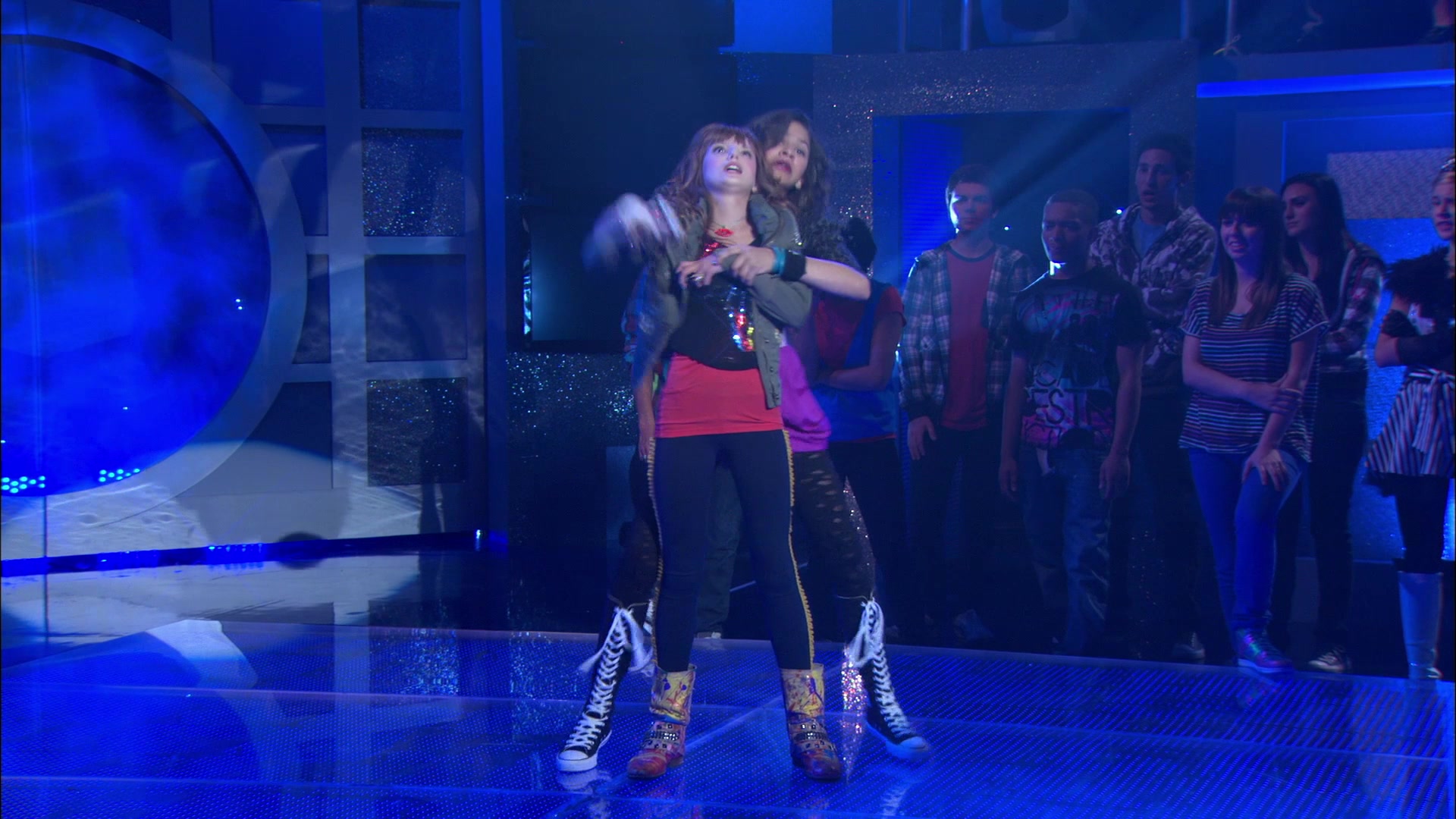 Shake_It_Up_S01E01_1080p_BTD_002011.jpg