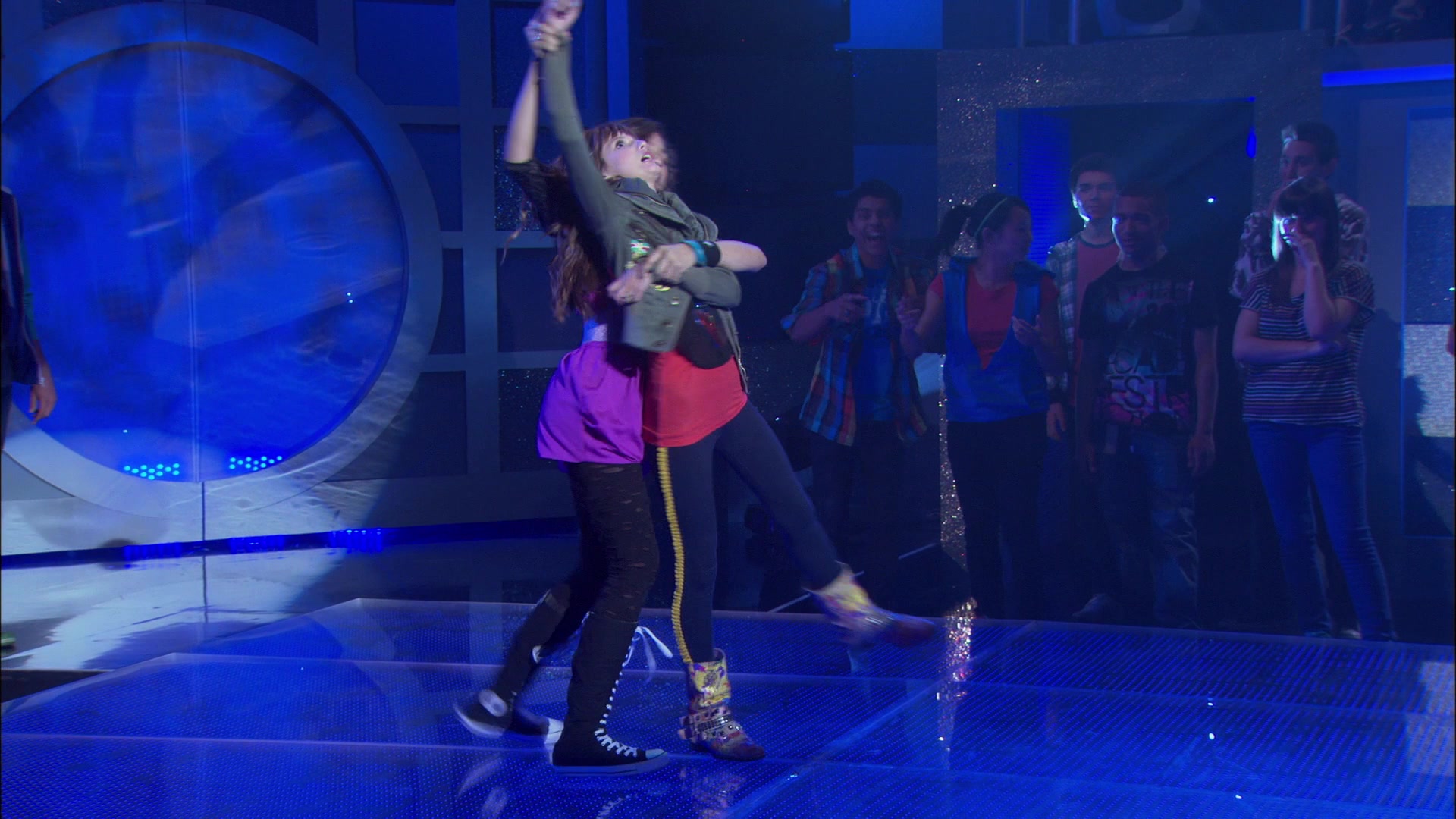Shake_It_Up_S01E01_1080p_BTD_002024.jpg Shake_It_Up_S01E01_1080p_BTD_002024.jpg