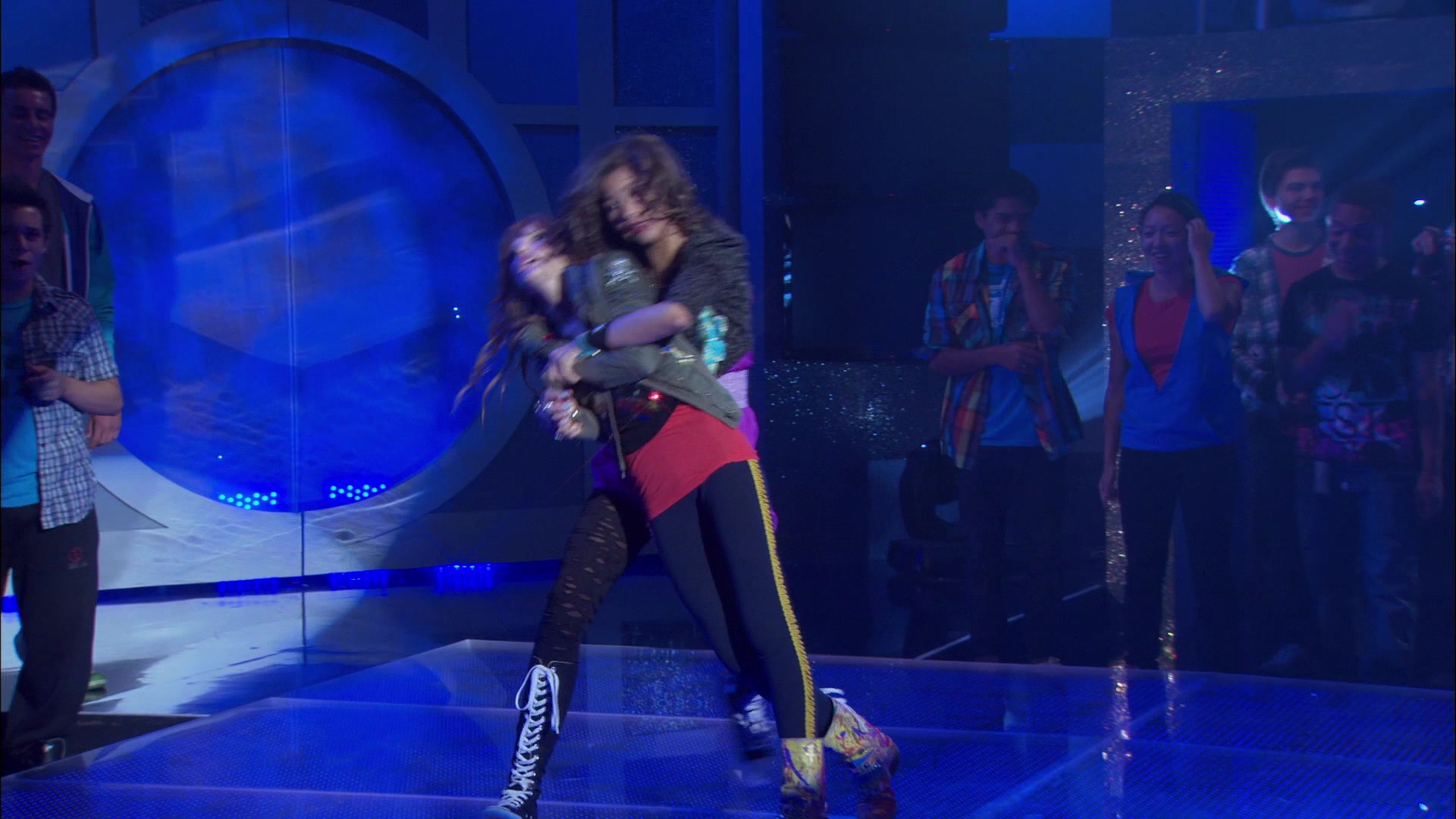 Shake_It_Up_S01E01_1080p_BTD_002028.jpg