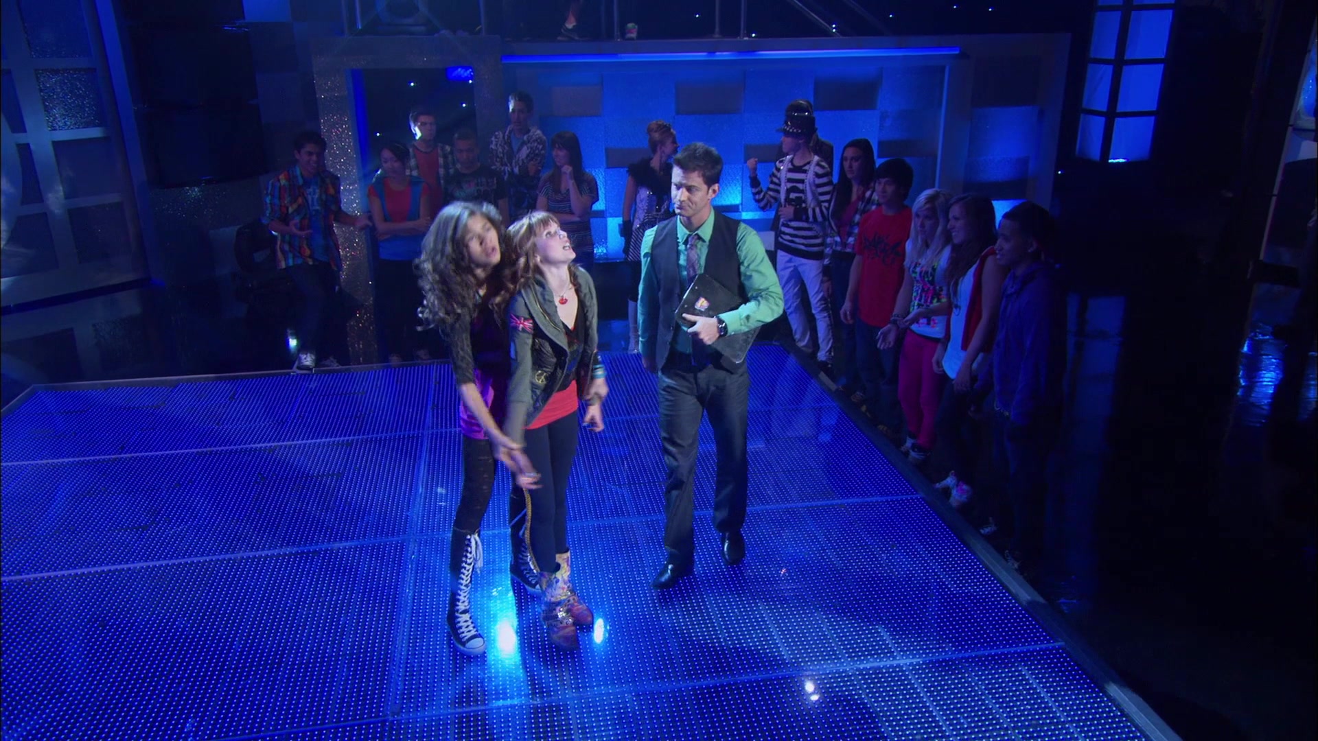 Shake_It_Up_S01E01_1080p_BTD_002059.jpg Shake_It_Up_S01E01_1080p_BTD_002059.jpg