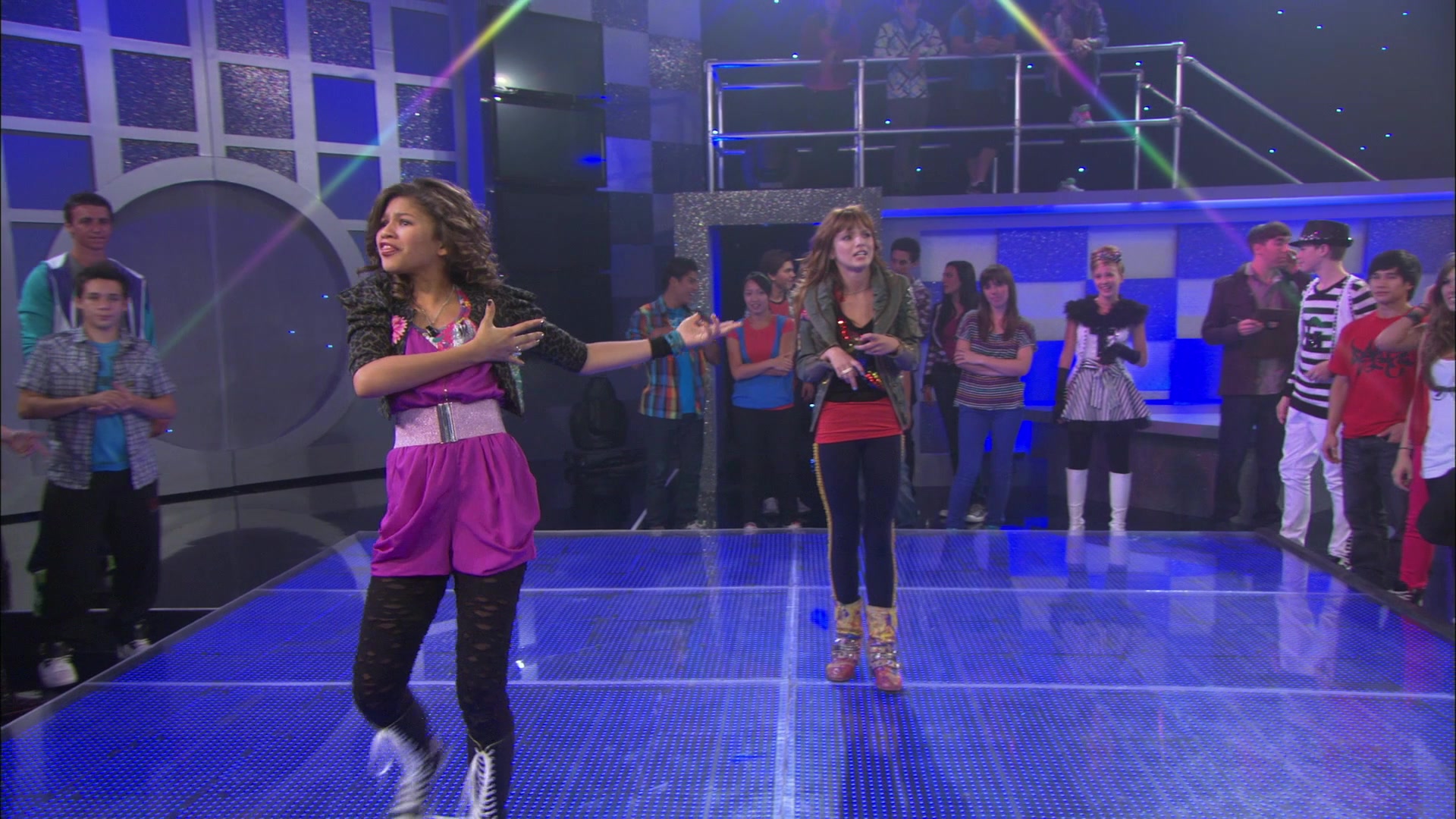 Shake_It_Up_S01E01_1080p_BTD_002070.jpg