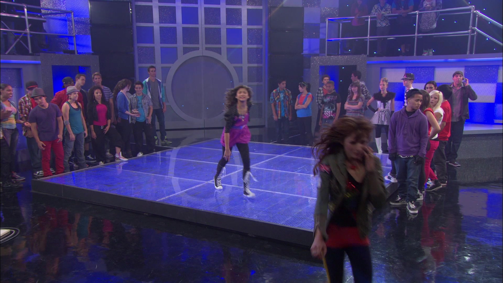 Shake_It_Up_S01E01_1080p_BTD_002102.jpg Shake_It_Up_S01E01_1080p_BTD_002102.jpg