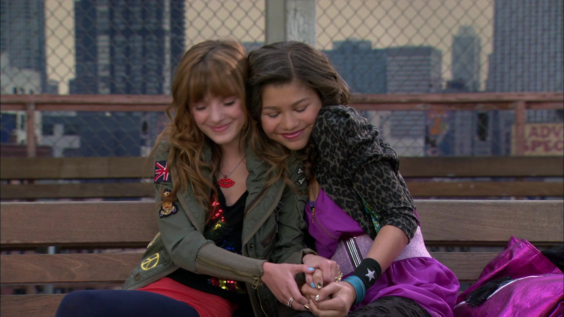 Shake_It_Up_S01E01_1080p_BTD_002350.jpg Shake_It_Up_S01E01_1080p_BTD_002350.jpg