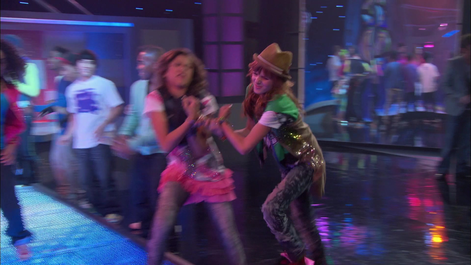 Shake_It_Up_S01E01_1080p_BTD_002667.jpg Shake_It_Up_S01E01_1080p_BTD_002667.jpg