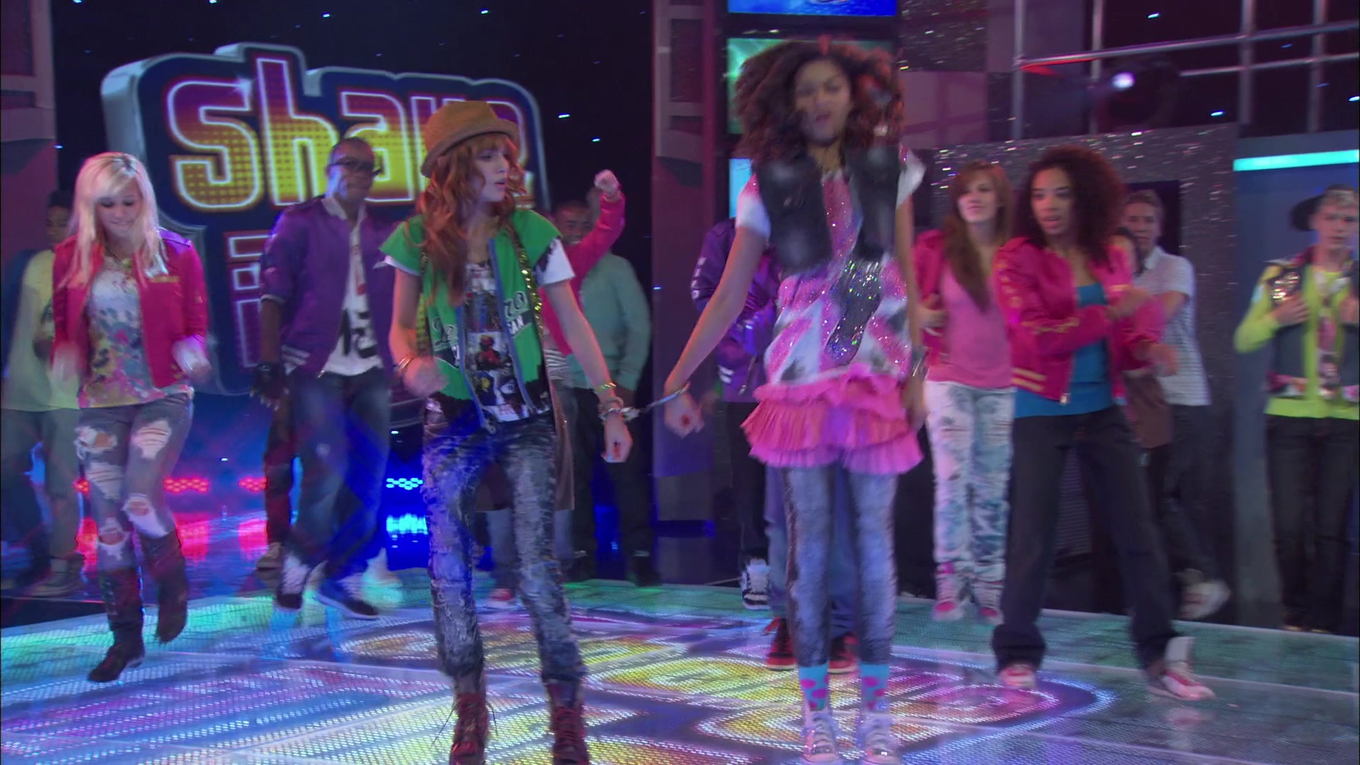 Shake_It_Up_S01E01_1080p_BTD_002729.jpg Shake_It_Up_S01E01_1080p_BTD_002729.jpg