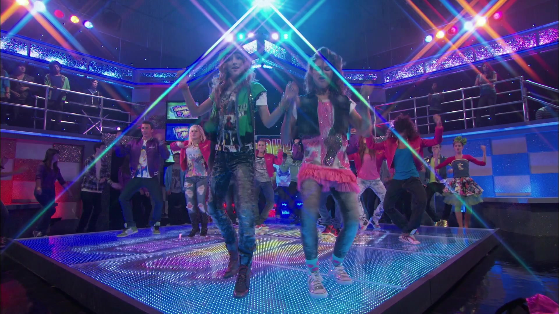 Shake_It_Up_S01E01_1080p_BTD_002832.jpg Shake_It_Up_S01E01_1080p_BTD_002832.jpg