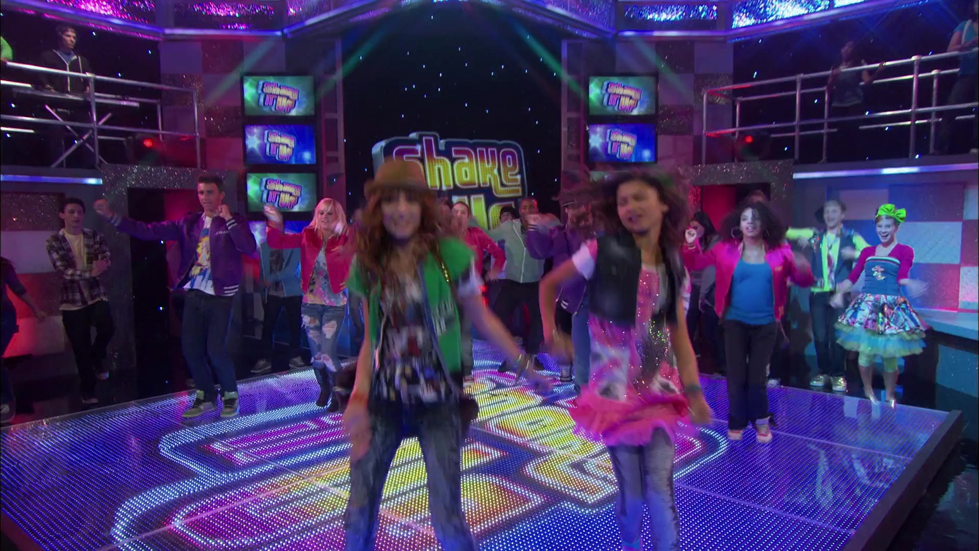 Shake_It_Up_S01E01_1080p_BTD_002839.jpg Shake_It_Up_S01E01_1080p_BTD_002839.jpg