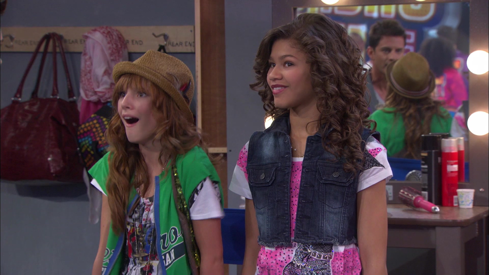 Shake_It_Up_S01E01_1080p_BTD_002943.jpg Shake_It_Up_S01E01_1080p_BTD_002943.jpg