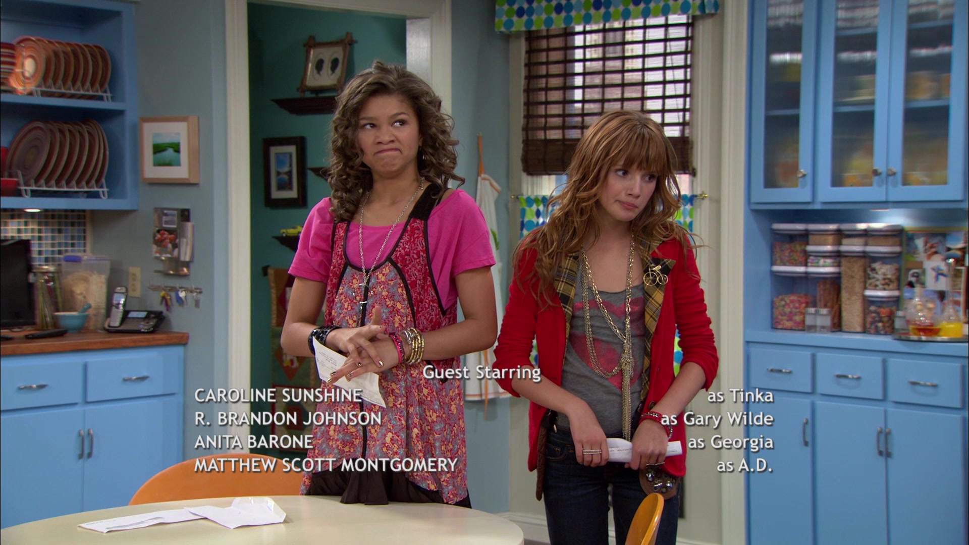 Shake_It_Up_S01E01_1080p_BTD_003210.jpg