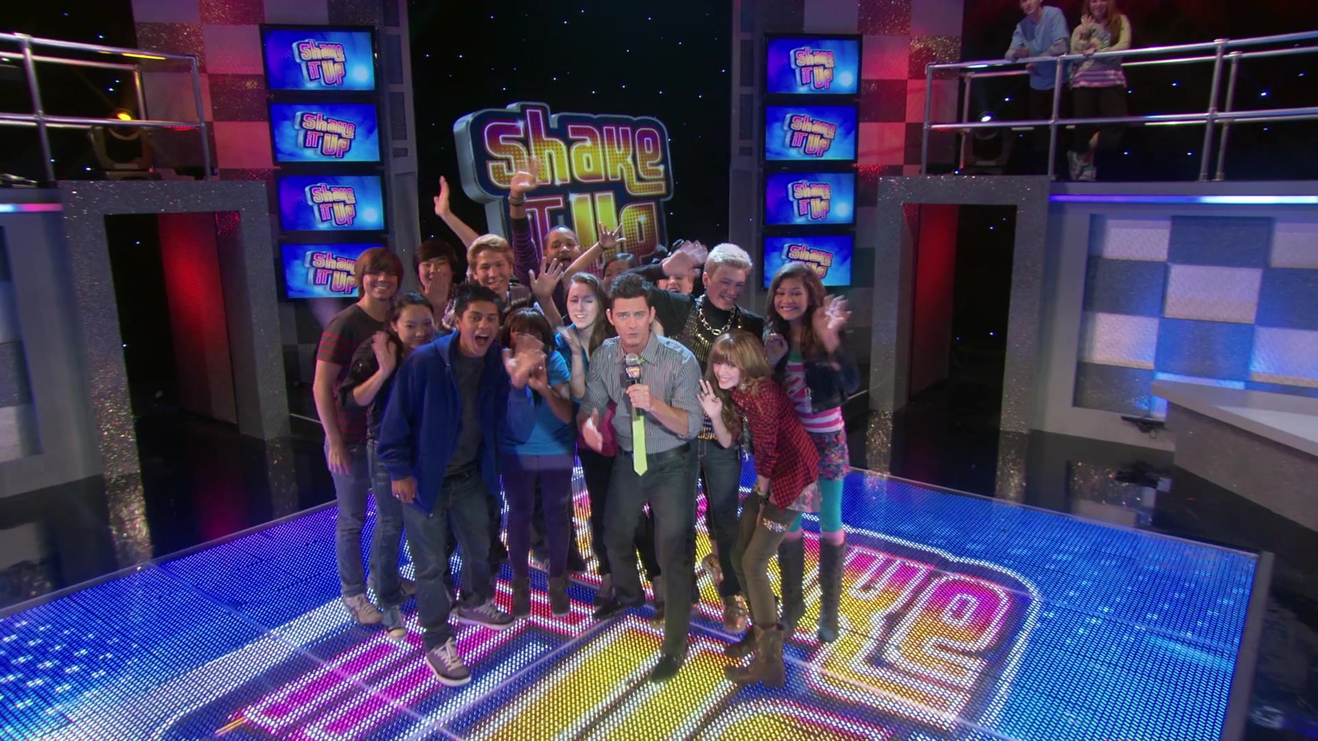 Shake_It_Up_S01E02_1080p_BTD_000026.jpg