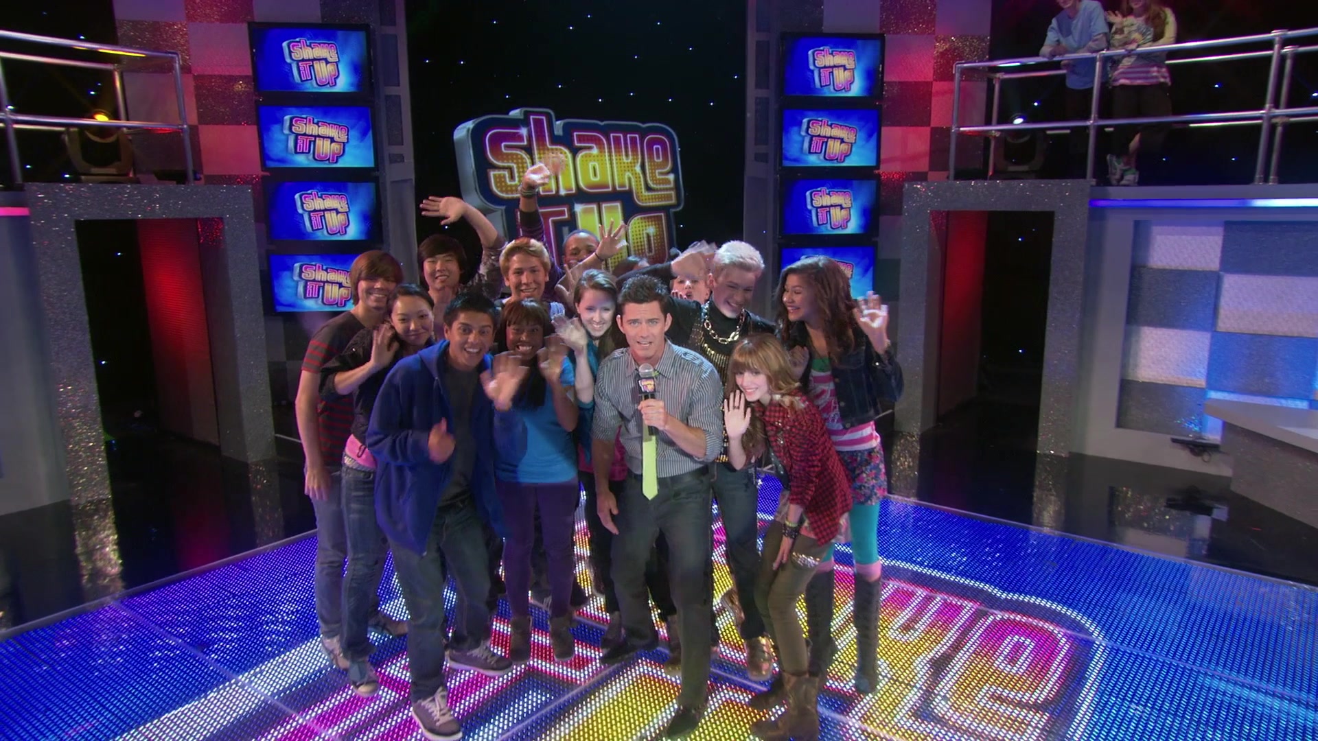 Shake_It_Up_S01E02_1080p_BTD_000027.jpg