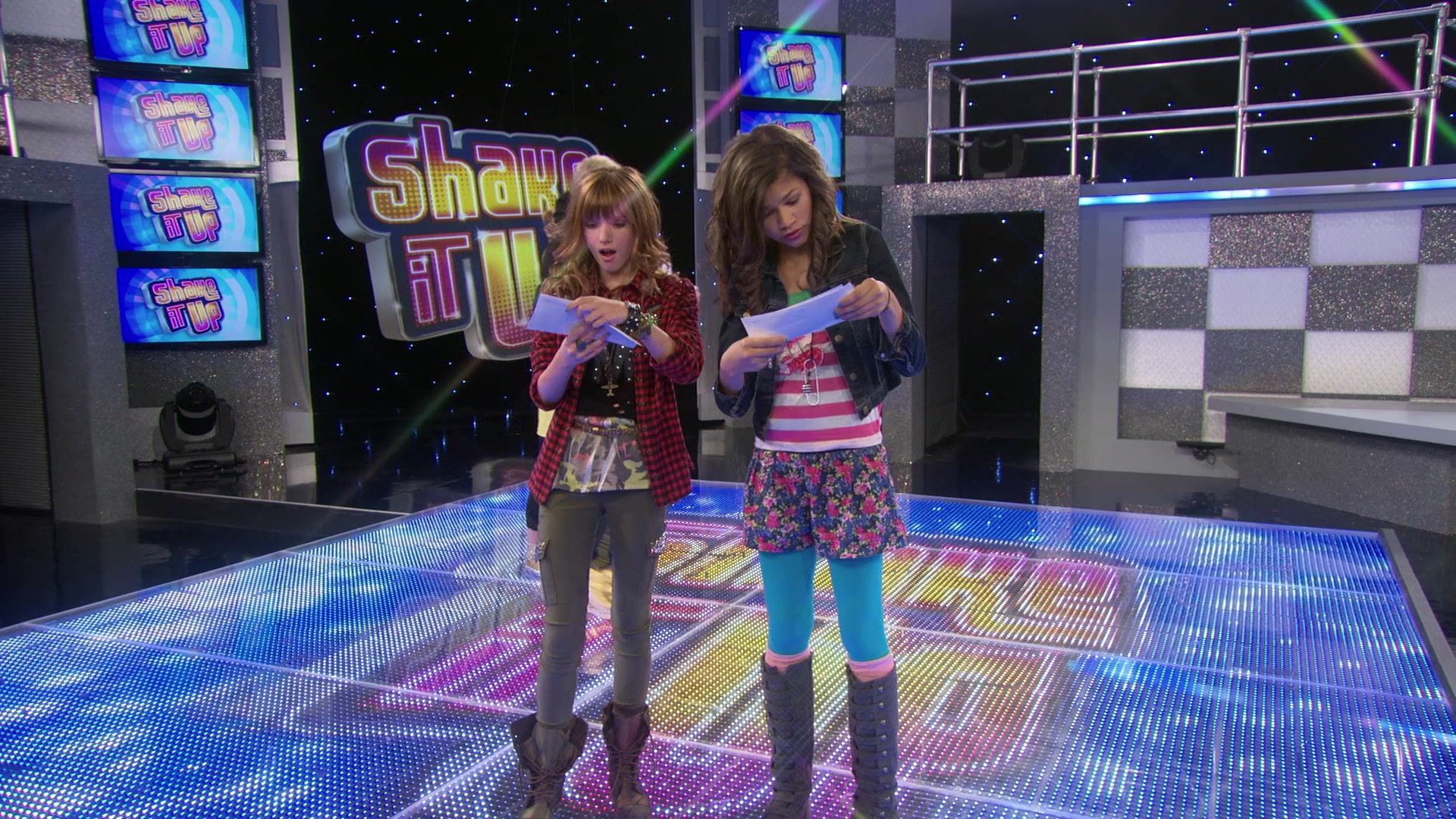 Shake_It_Up_S01E02_1080p_BTD_000109.jpg Shake_It_Up_S01E02_1080p_BTD_000109.jpg