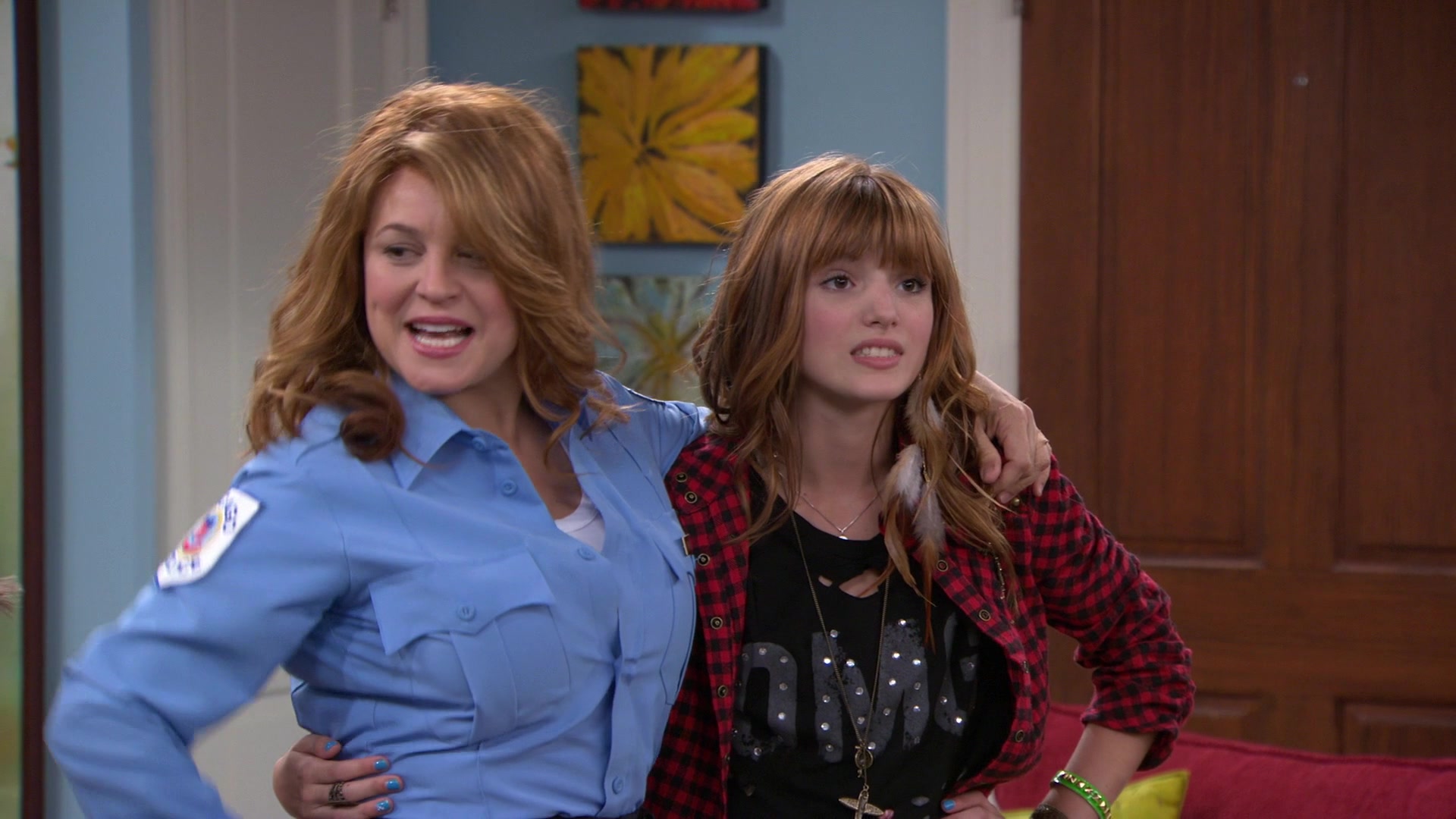 Shake_It_Up_S01E02_1080p_BTD_000674.jpg Shake_It_Up_S01E02_1080p_BTD_000674.jpg