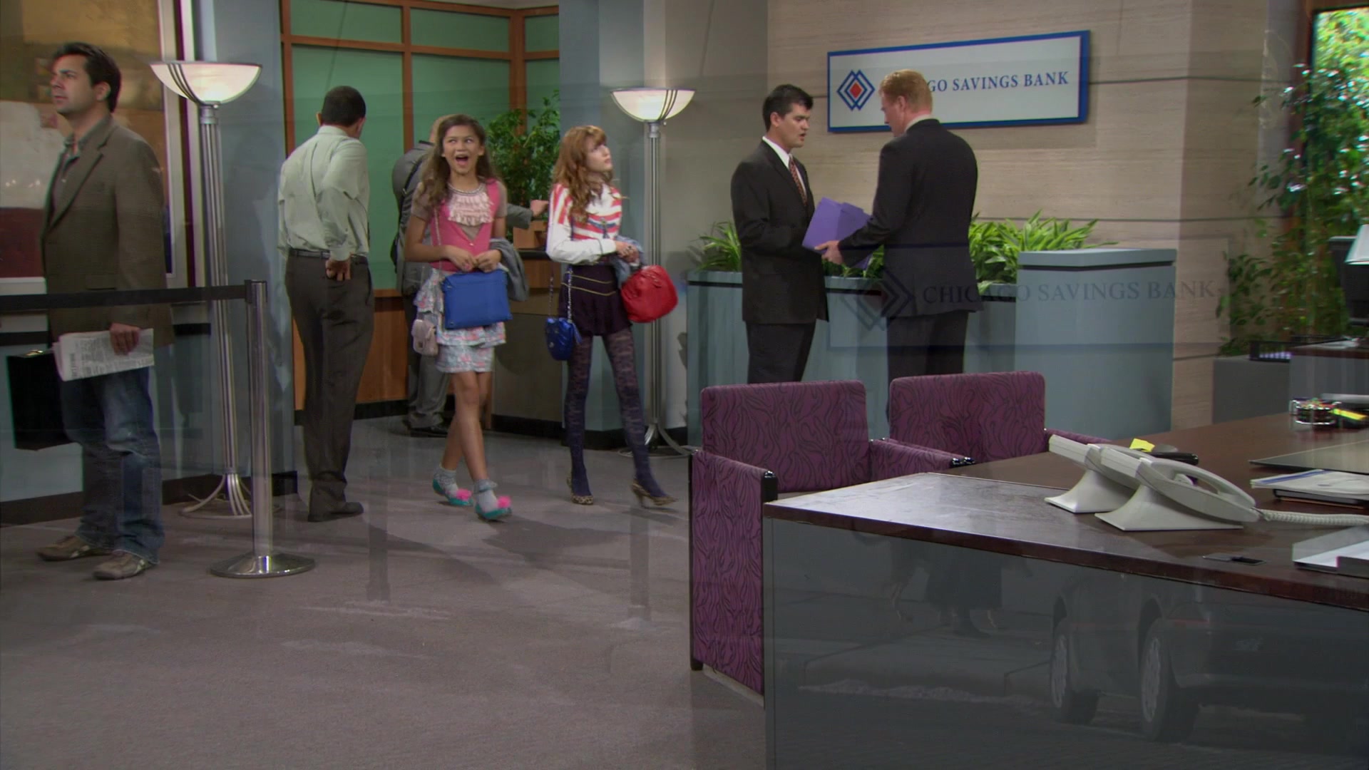 Shake_It_Up_S01E02_1080p_BTD_000775.jpg Shake_It_Up_S01E02_1080p_BTD_000775.jpg