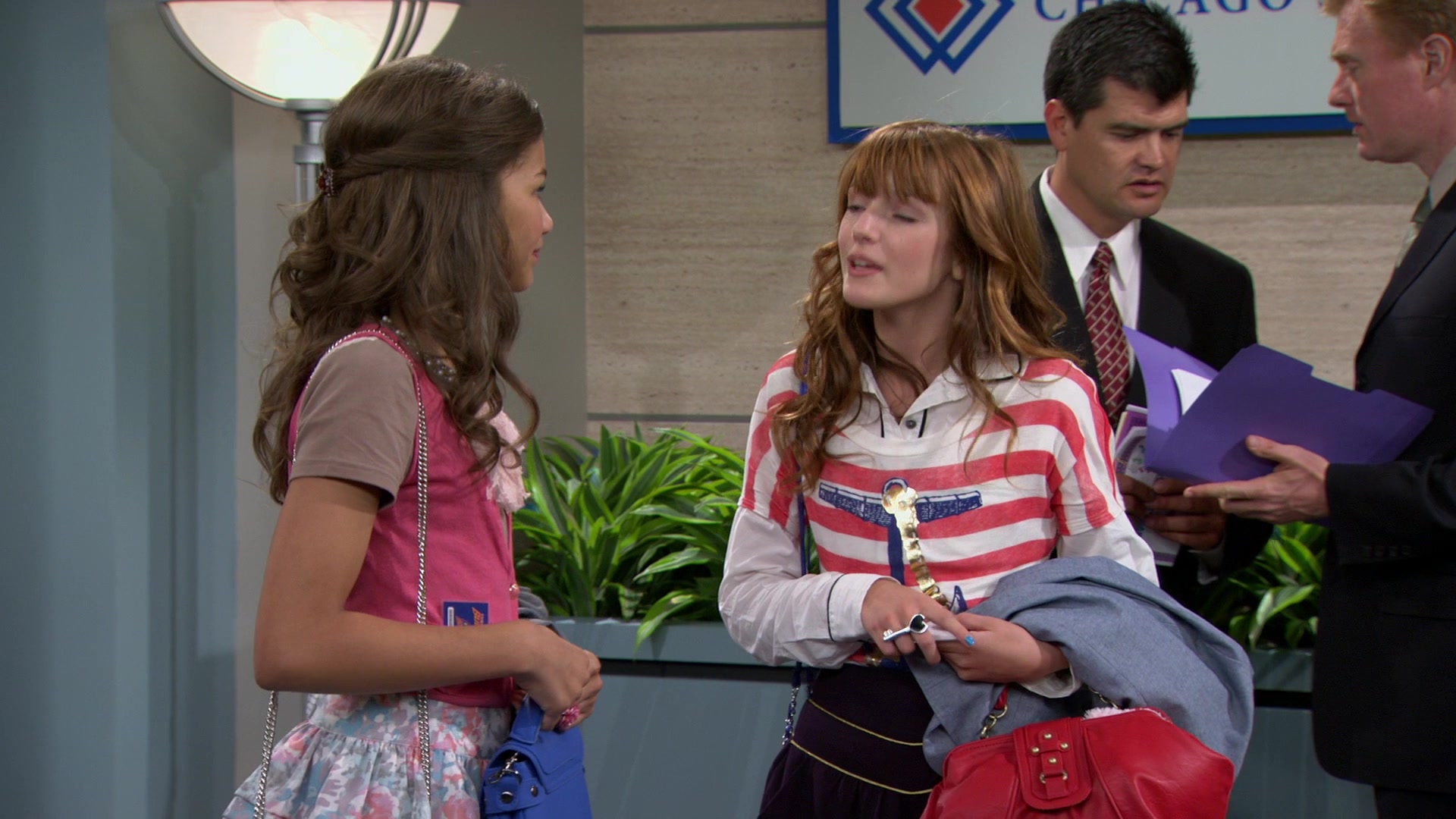 Shake_It_Up_S01E02_1080p_BTD_000783.jpg Shake_It_Up_S01E02_1080p_BTD_000783.jpg