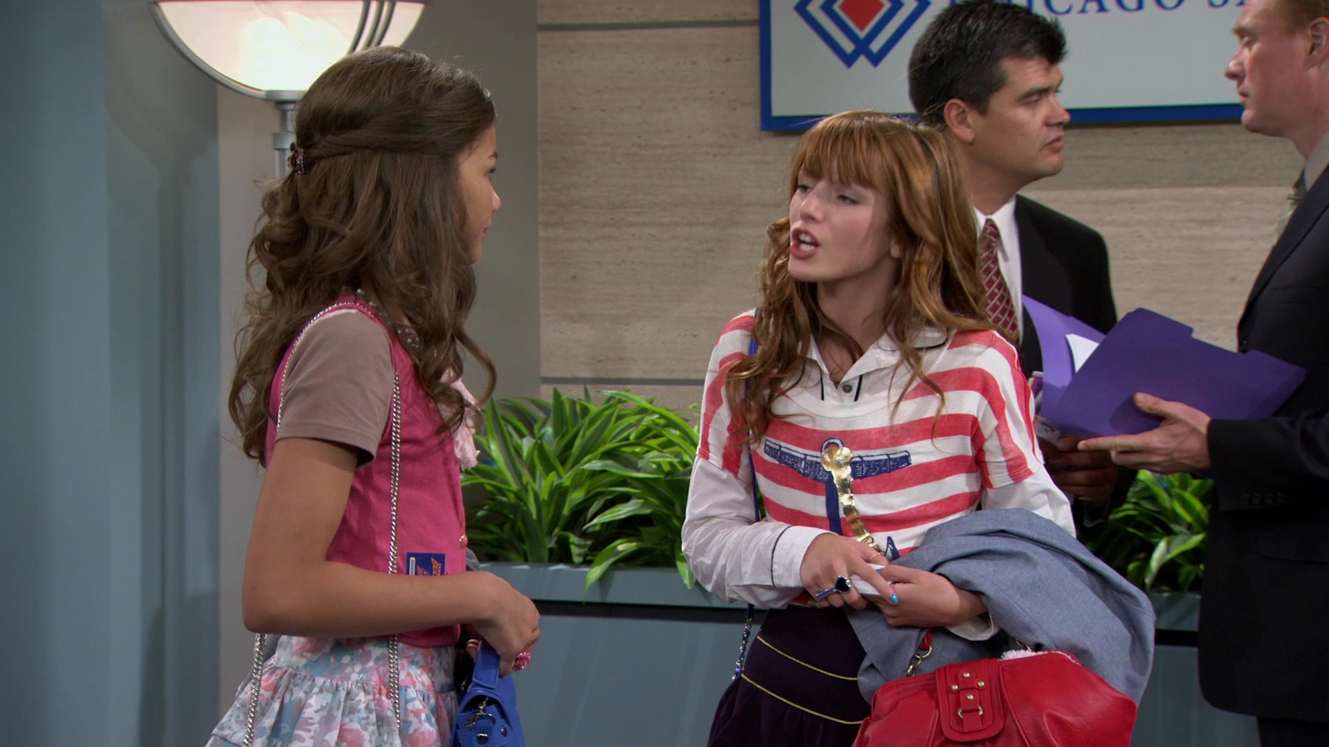 Shake_It_Up_S01E02_1080p_BTD_000784.jpg Shake_It_Up_S01E02_1080p_BTD_000784.jpg