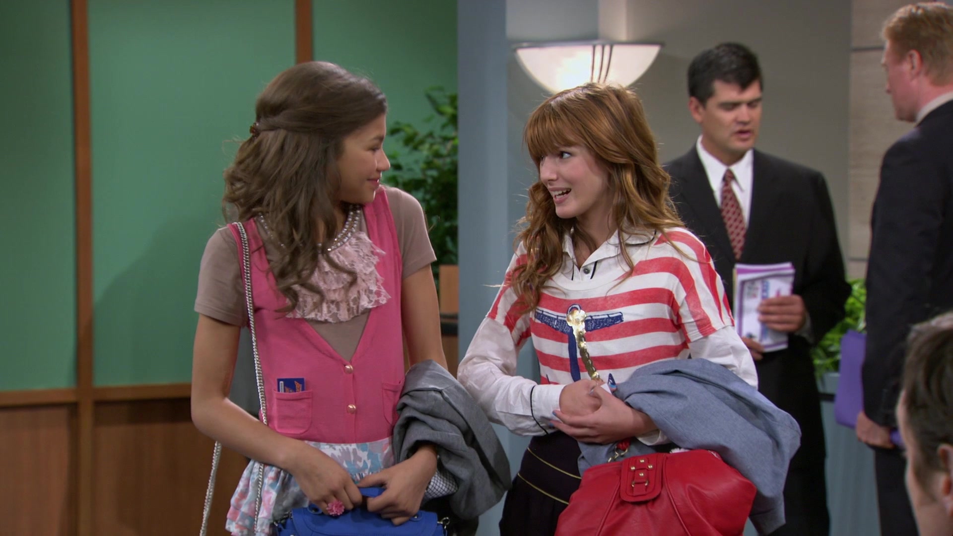 Shake_It_Up_S01E02_1080p_BTD_000799.jpg Shake_It_Up_S01E02_1080p_BTD_000799.jpg