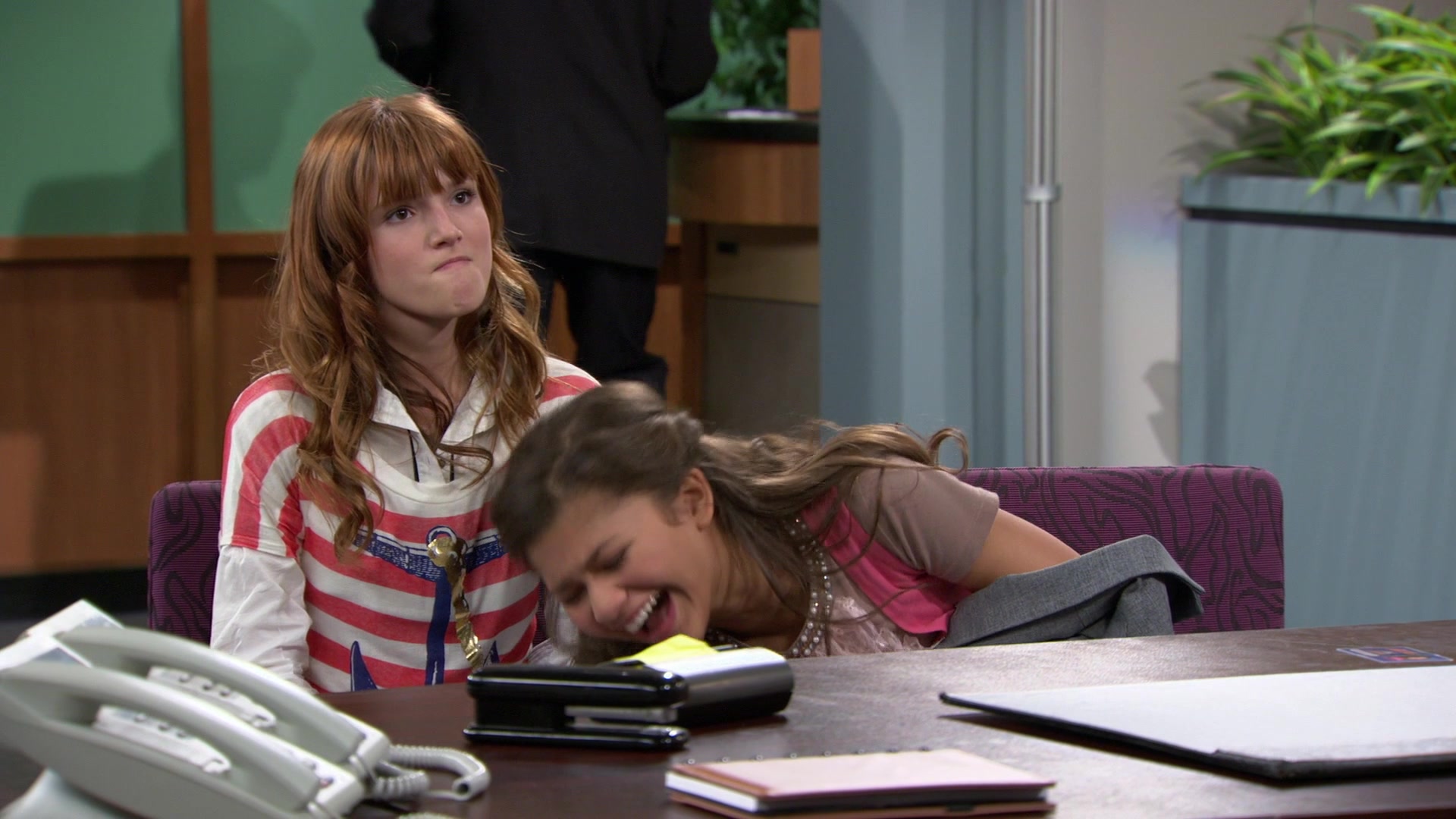 Shake_It_Up_S01E02_1080p_BTD_000942.jpg