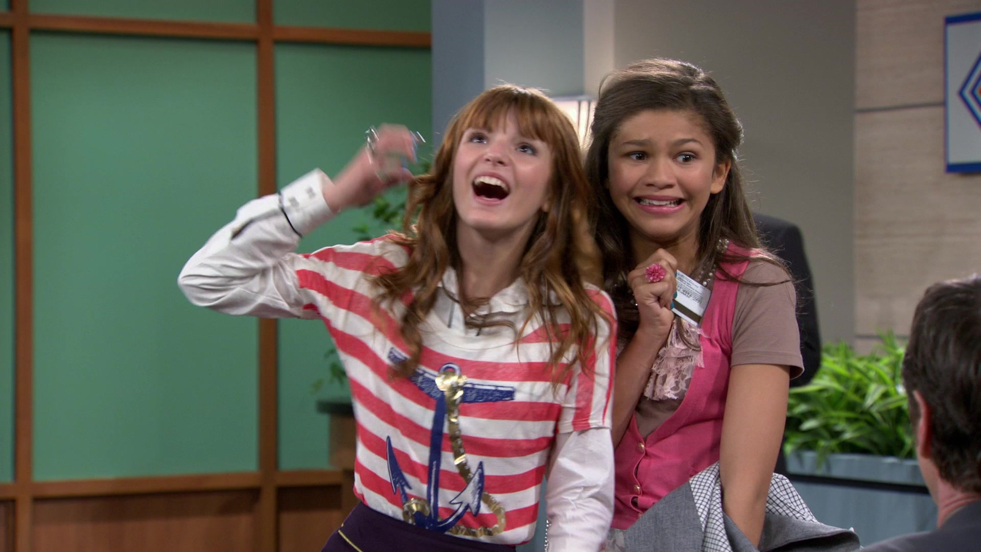 Shake_It_Up_S01E02_1080p_BTD_001022.jpg Shake_It_Up_S01E02_1080p_BTD_001022.jpg
